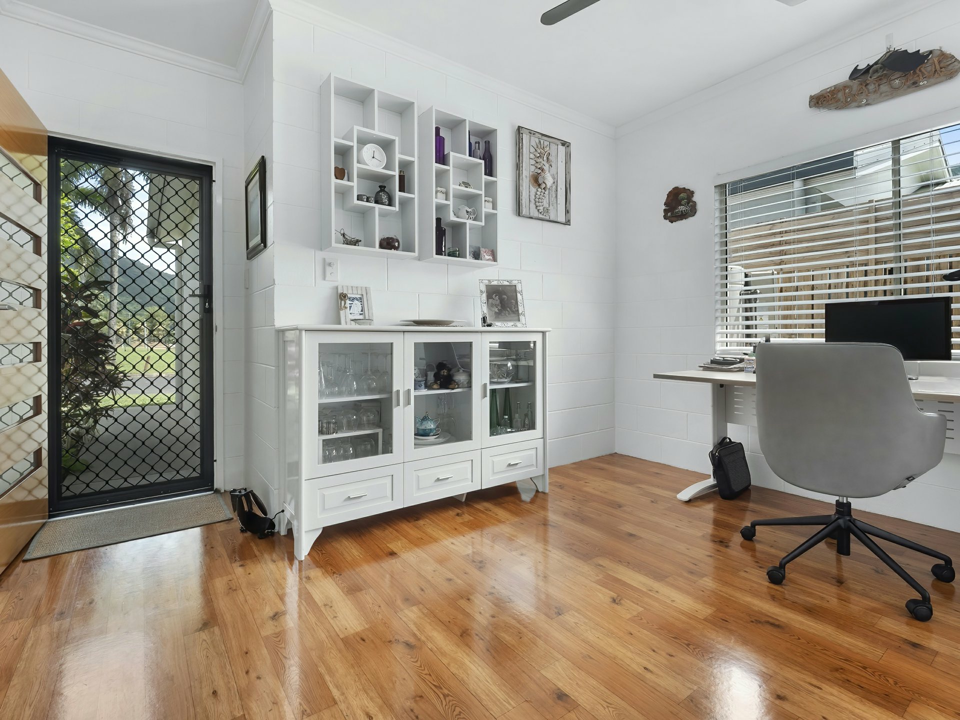 108/2-6 Lake Placid Road, CARAVONICA