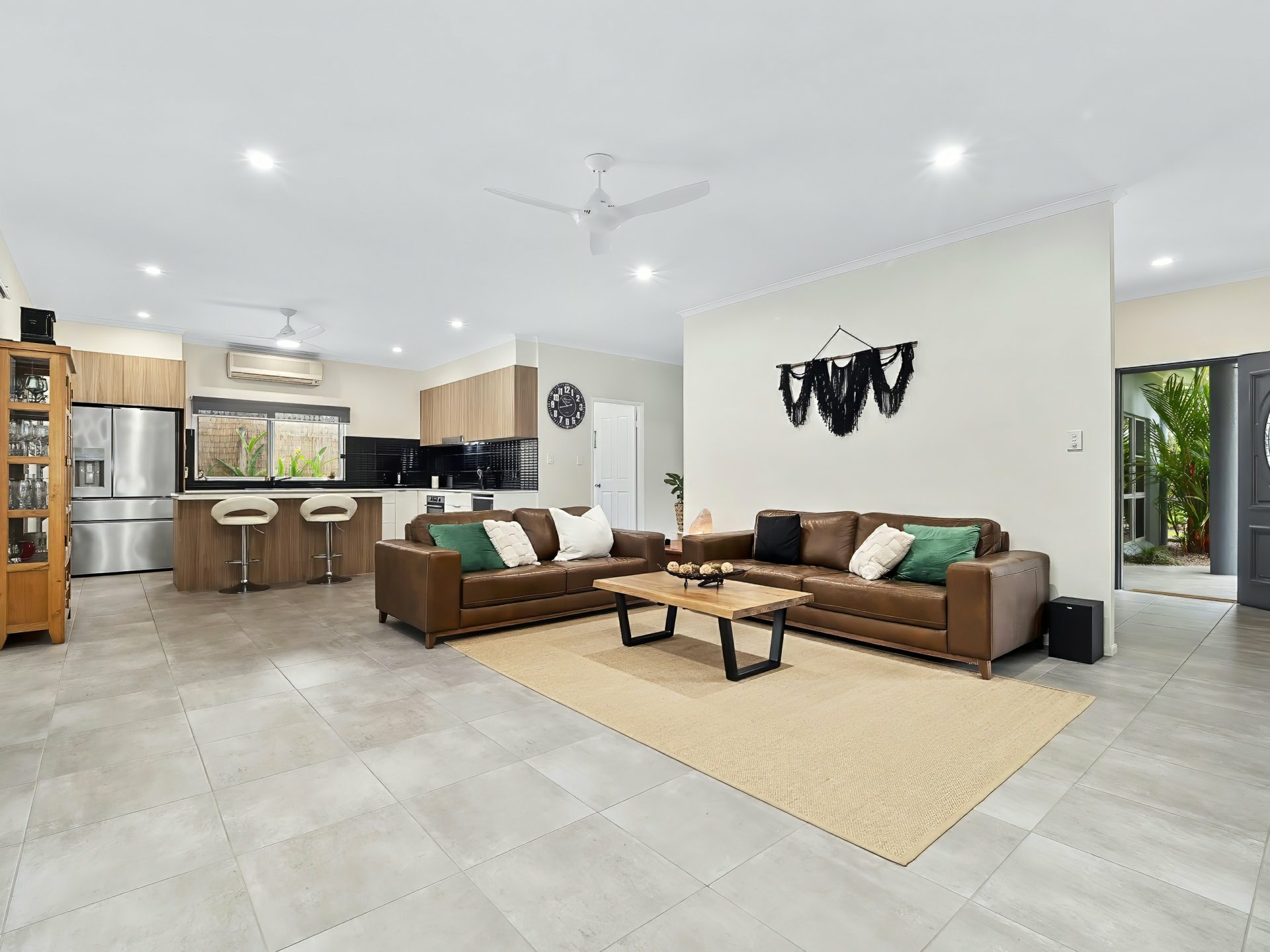 44 Yule Avenue, CLIFTON BEACH