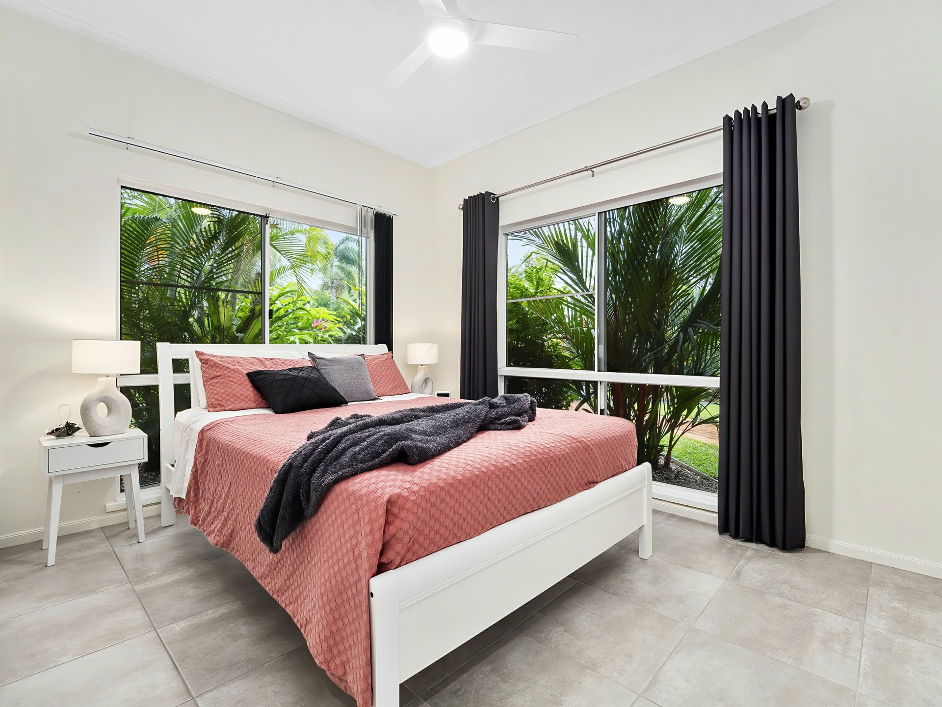 44 Yule Avenue, CLIFTON BEACH