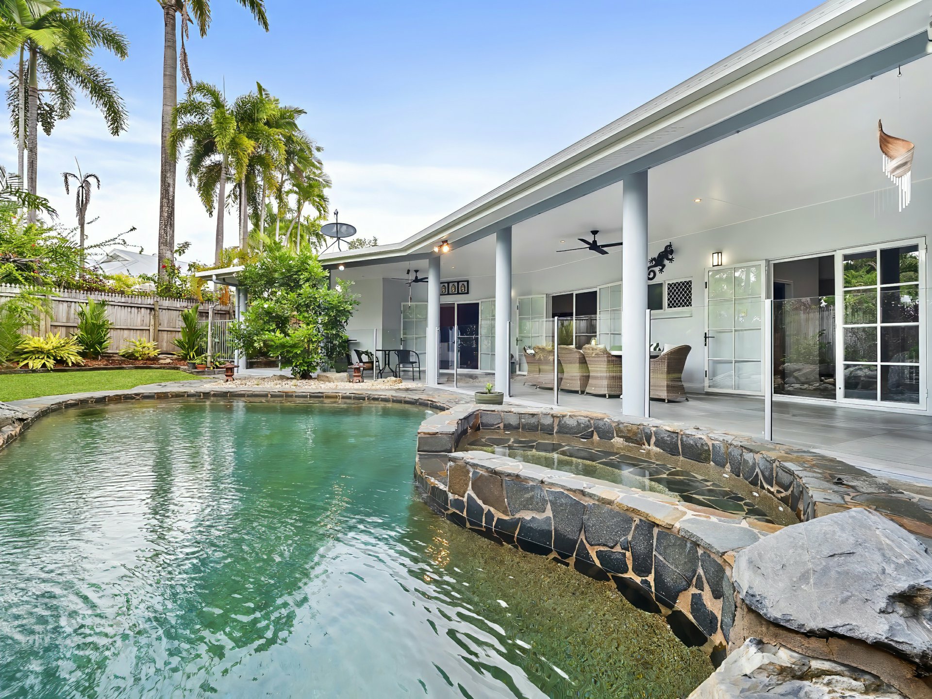 44 Yule Avenue, CLIFTON BEACH