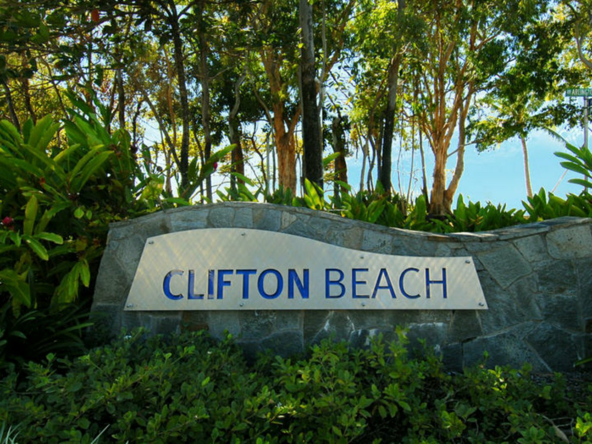 44 Yule Avenue, CLIFTON BEACH