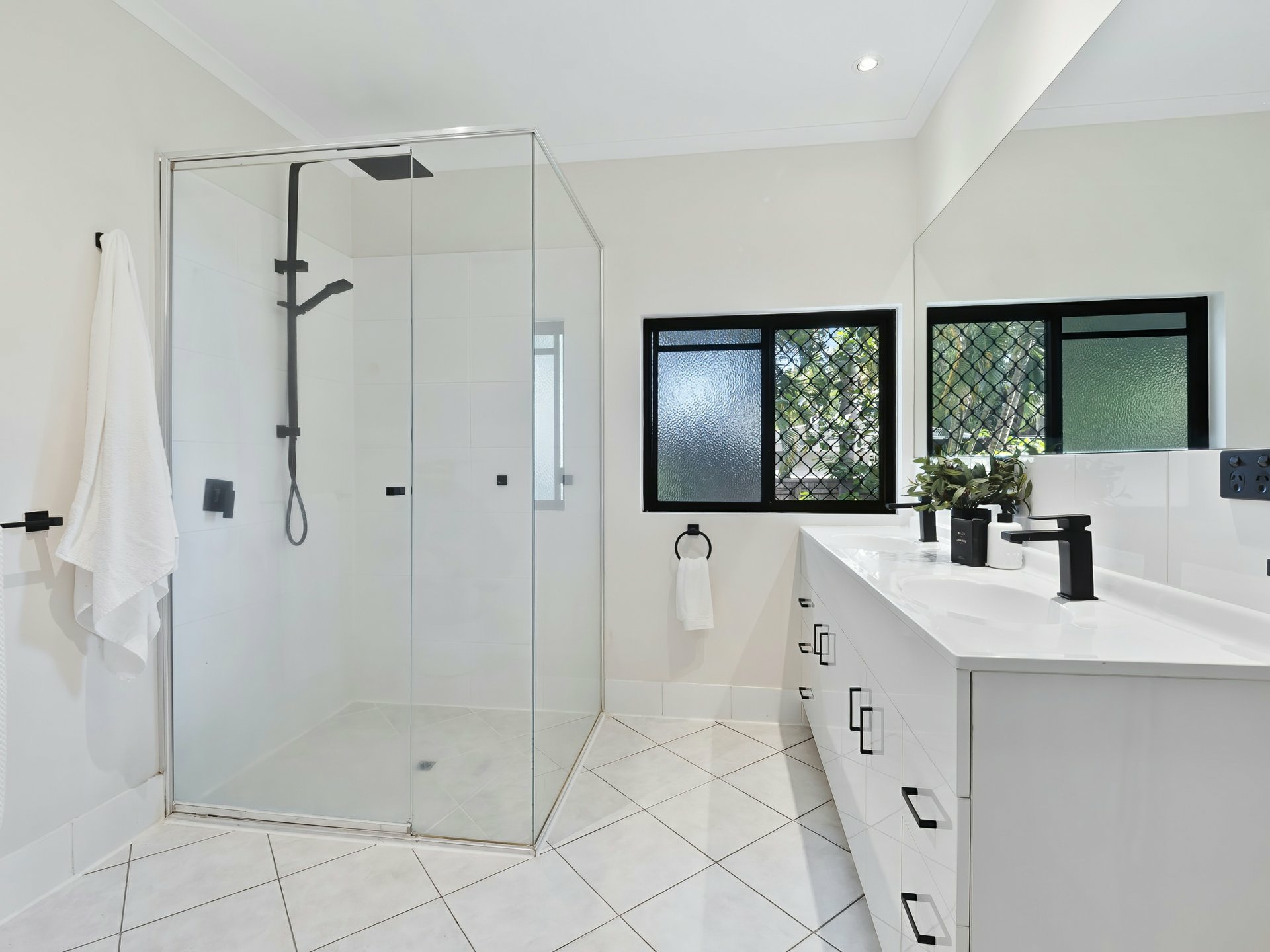 89 Cedar Road, PALM COVE