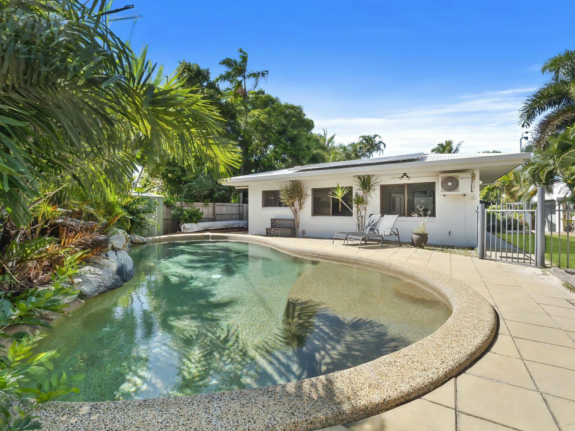89 Cedar Road, PALM COVE