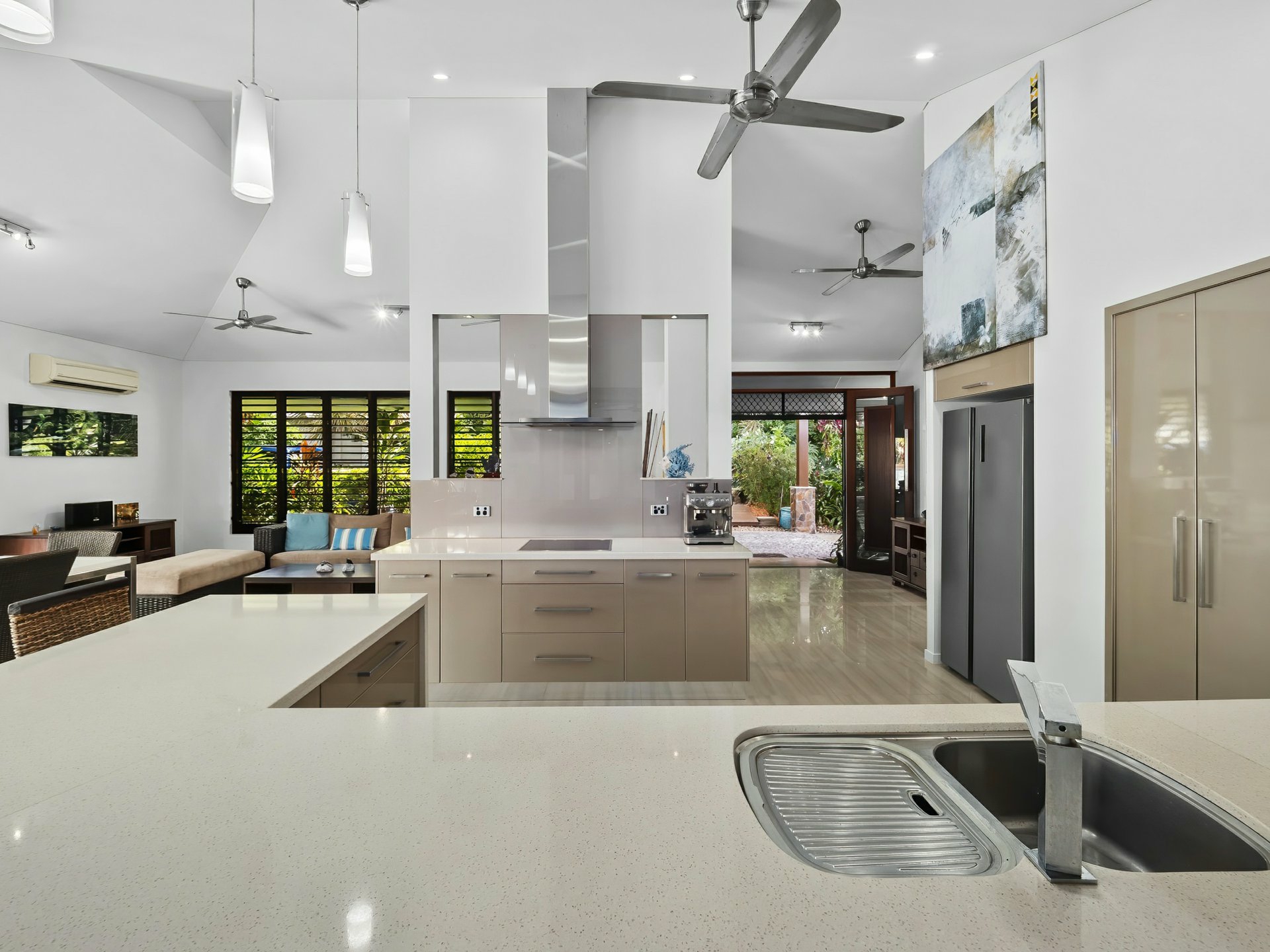 13 Lillian Road, PALM COVE