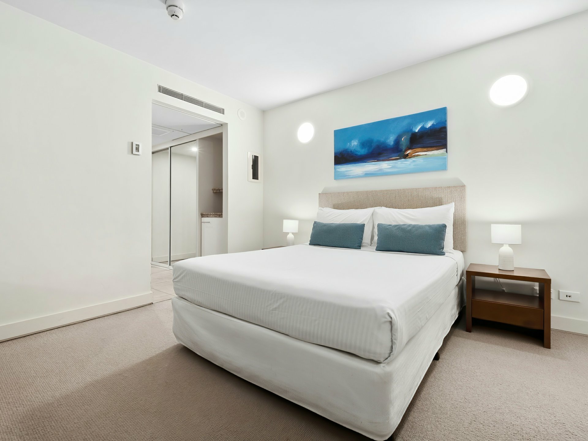 2407/2-22 Veivers Road, PALM COVE
