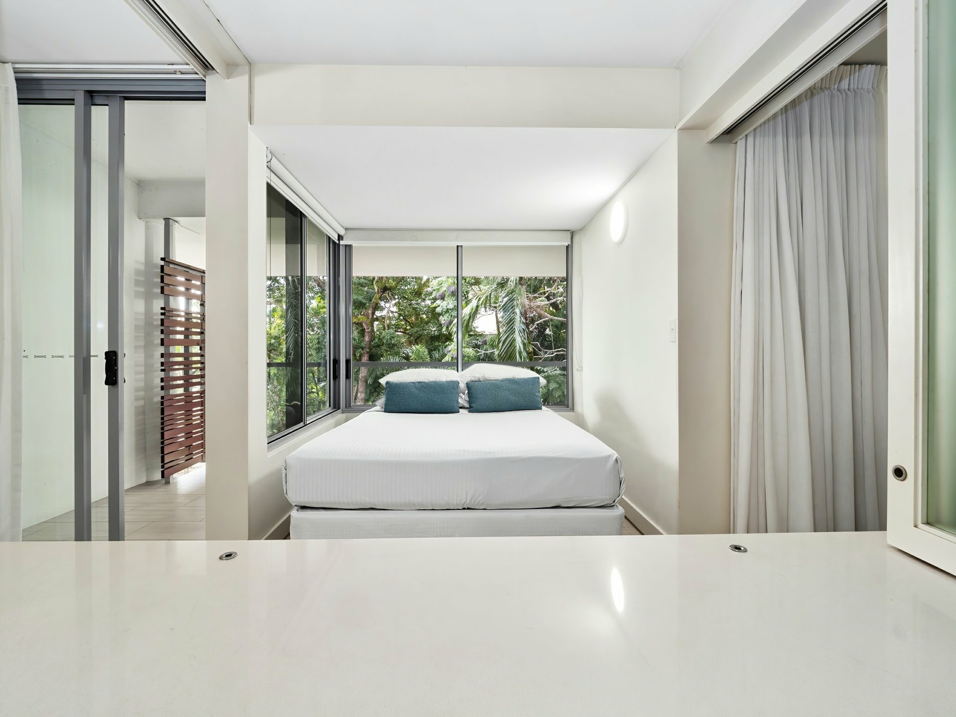 2407/2-22 Veivers Road, PALM COVE