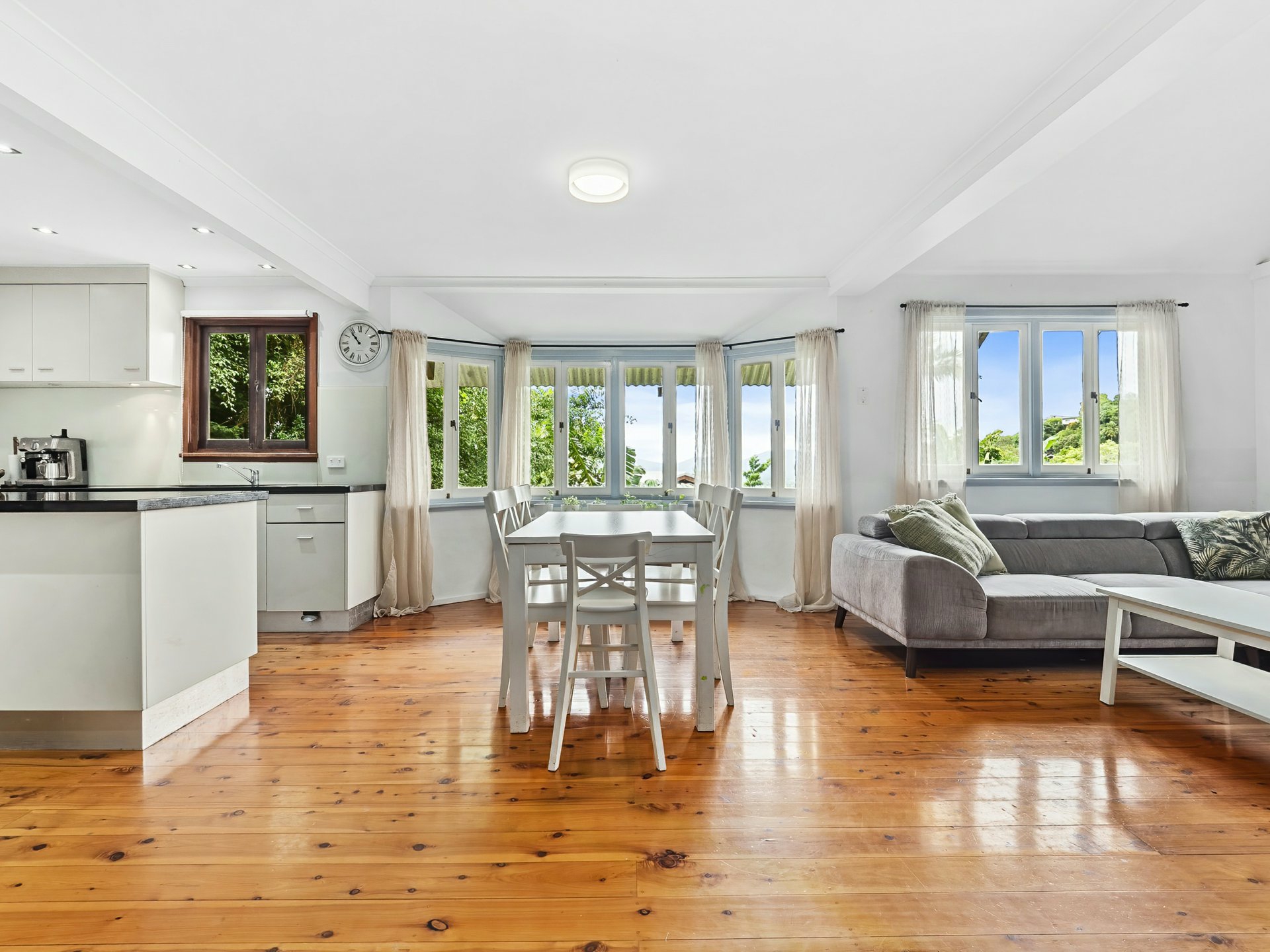 302 Toogood Road, BAYVIEW HEIGHTS