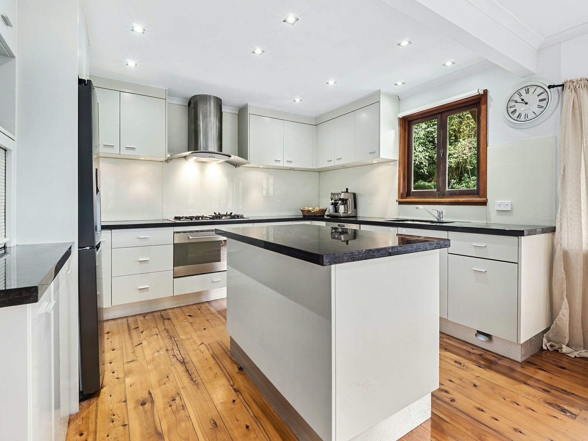 302 Toogood Road, BAYVIEW HEIGHTS