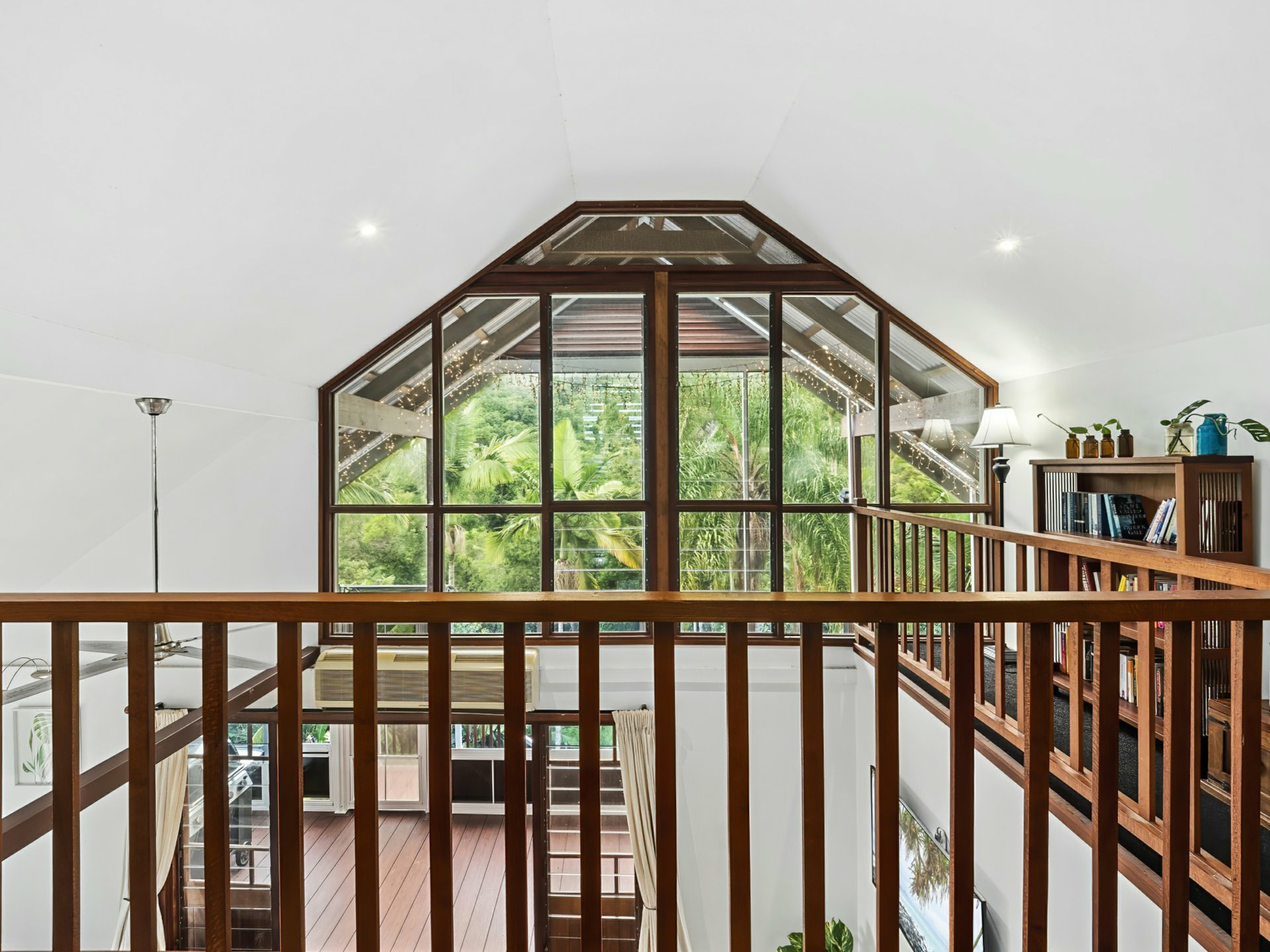 302 Toogood Road, BAYVIEW HEIGHTS