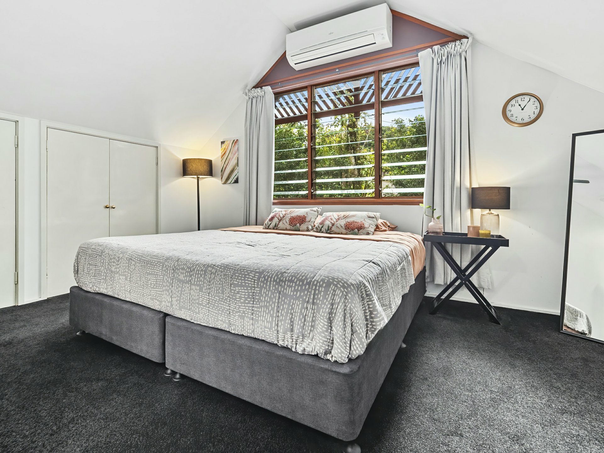 302 Toogood Road, BAYVIEW HEIGHTS