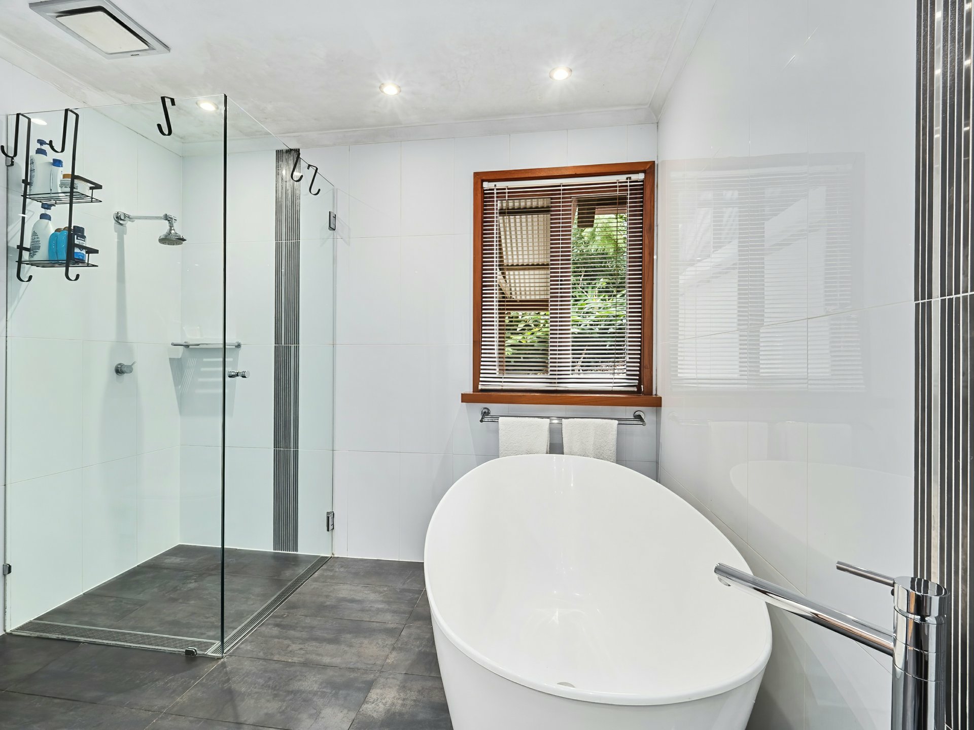 302 Toogood Road, BAYVIEW HEIGHTS
