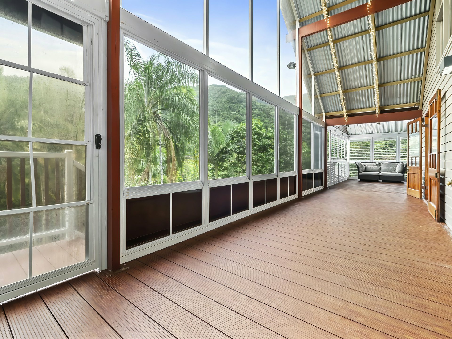302 Toogood Road, BAYVIEW HEIGHTS