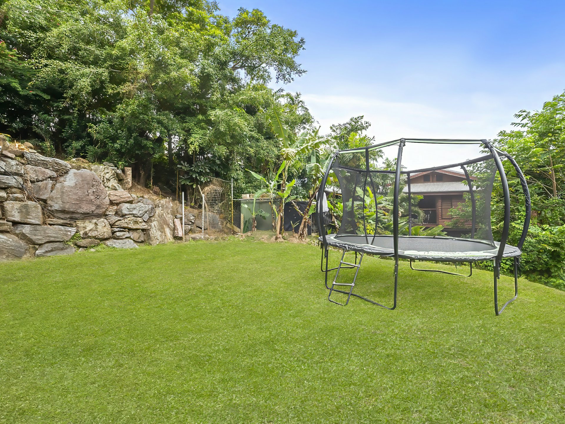 302 Toogood Road, BAYVIEW HEIGHTS