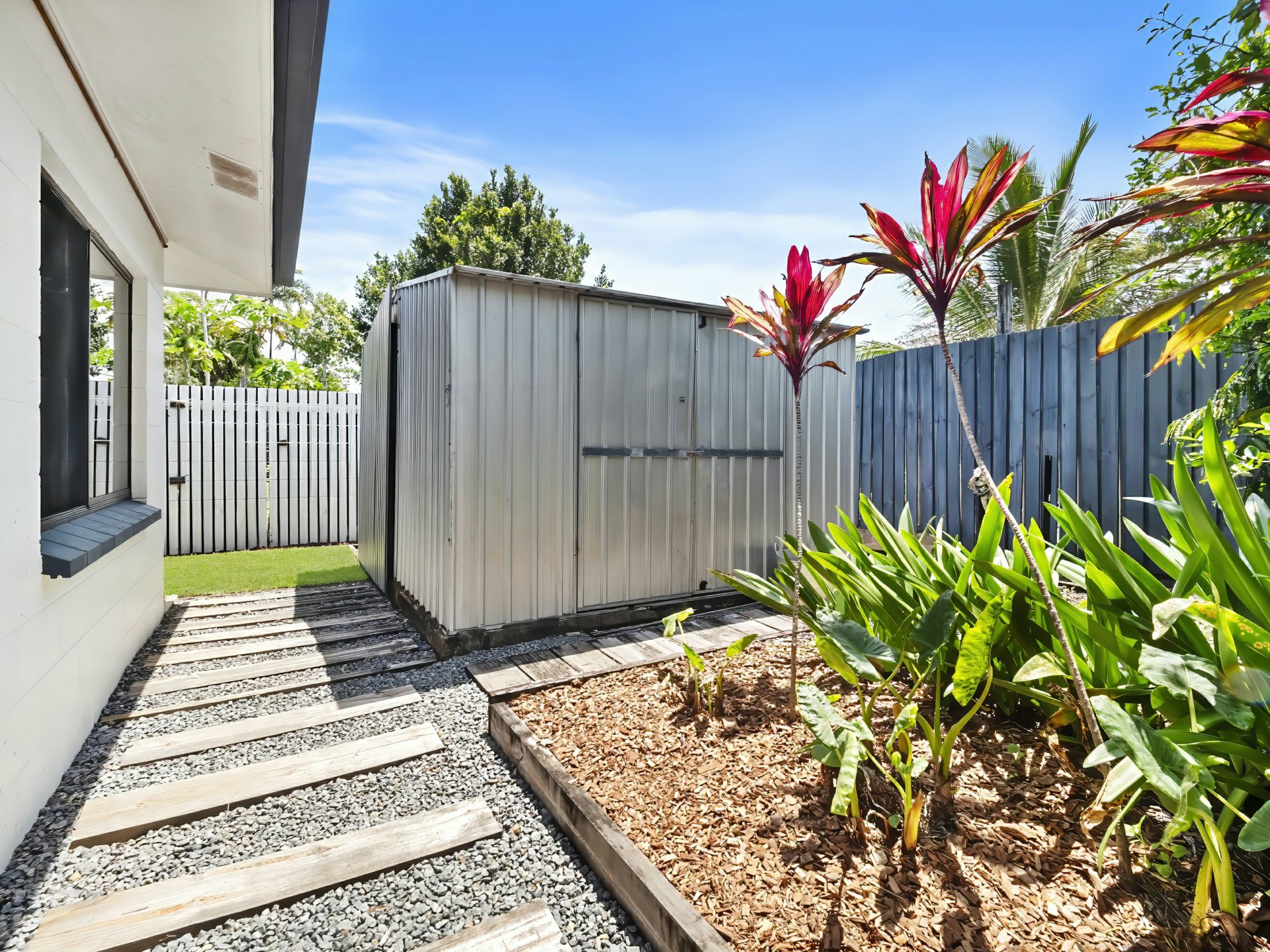 2/14 Narelle Close, YORKEYS KNOB