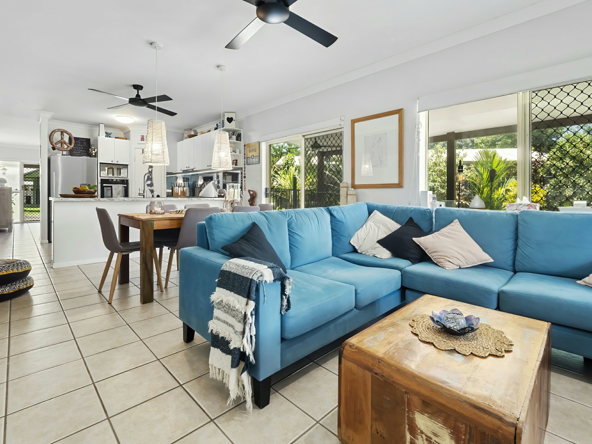 105/2-6 Lake Placid Road, CARAVONICA