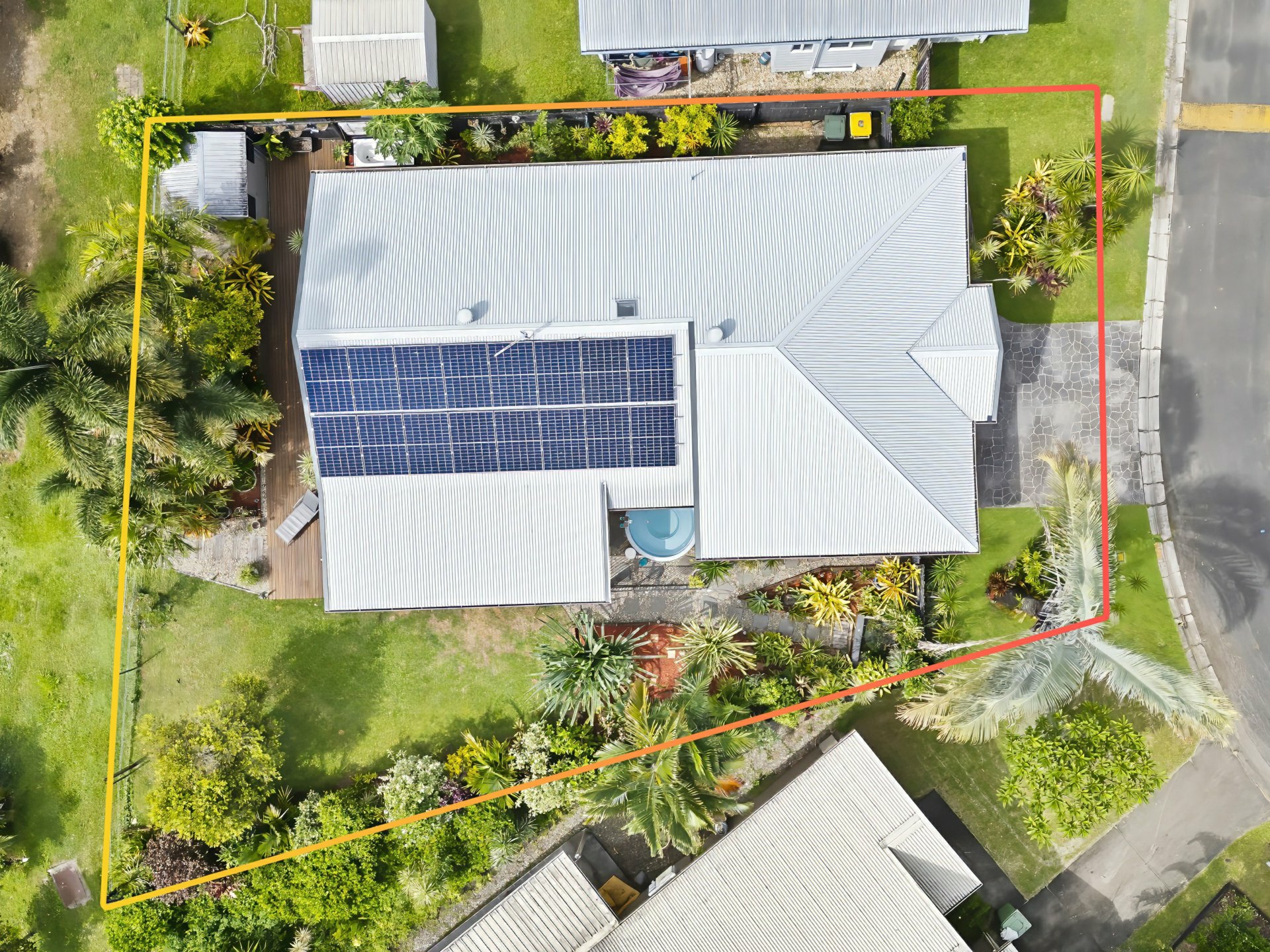 105/2-6 Lake Placid Road, CARAVONICA