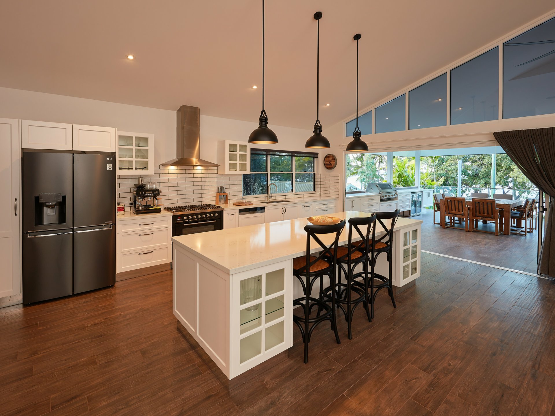 147 Arlington Esplanade, CLIFTON BEACH