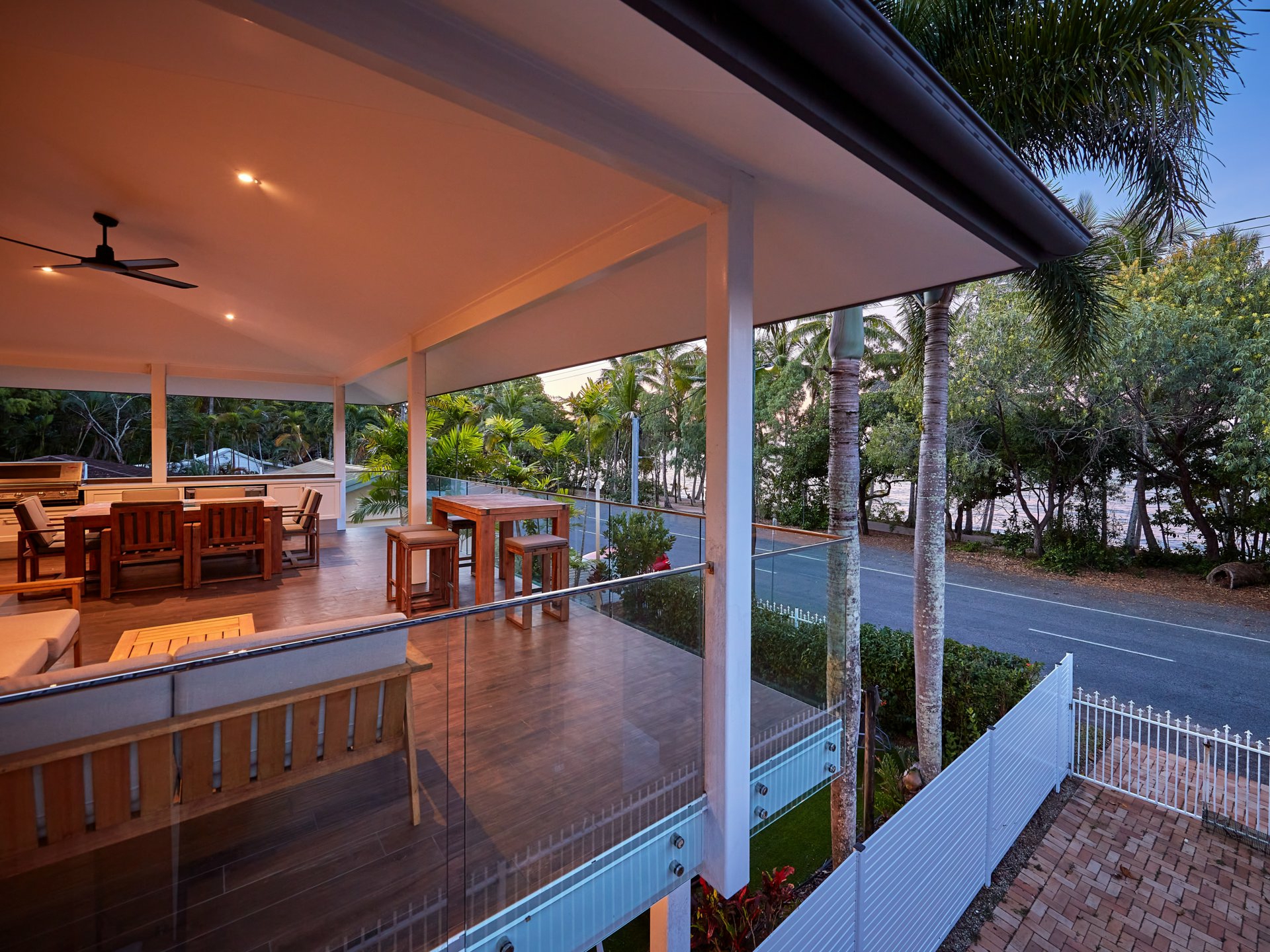 147 Arlington Esplanade, CLIFTON BEACH
