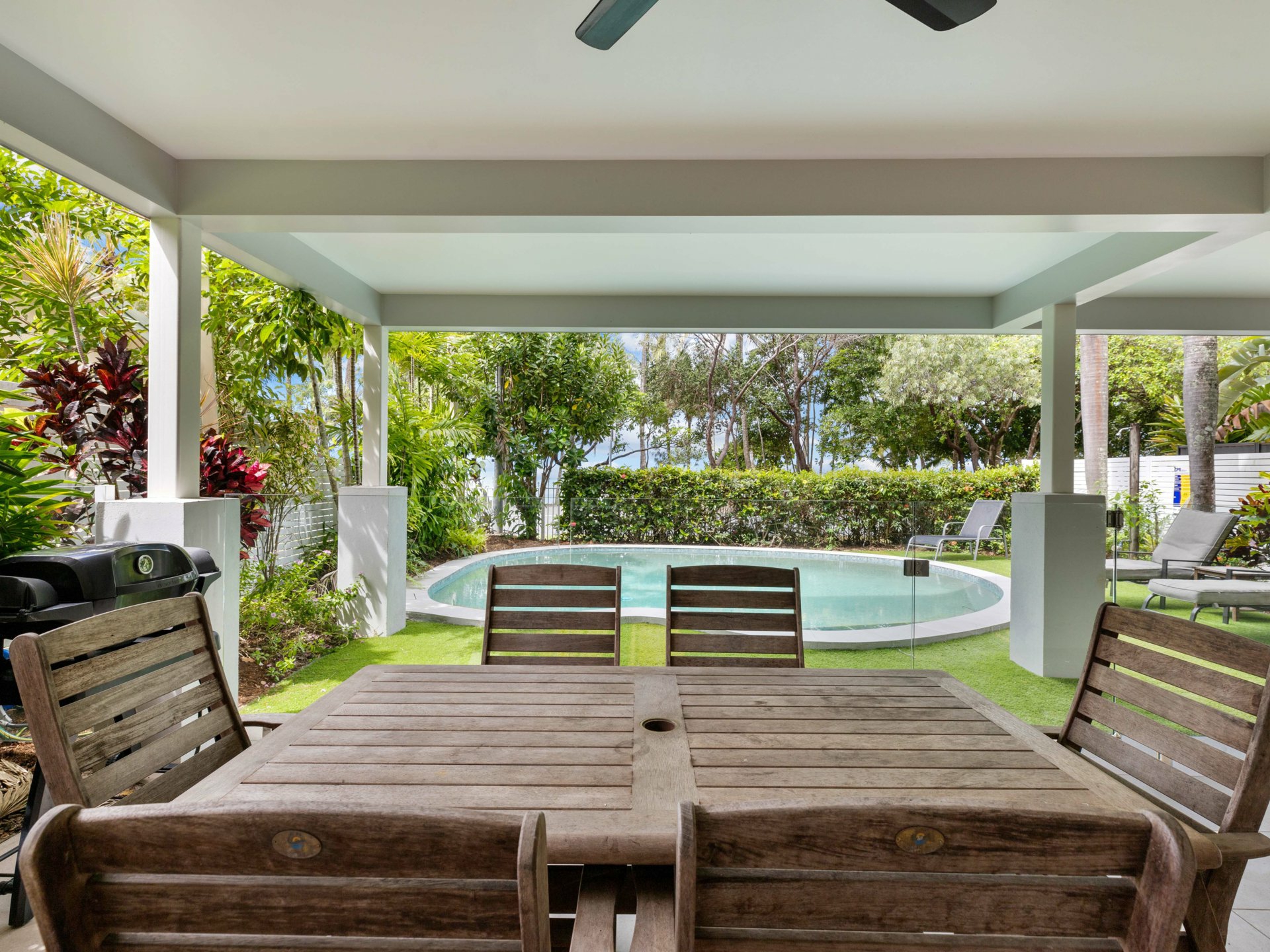 147 Arlington Esplanade, CLIFTON BEACH
