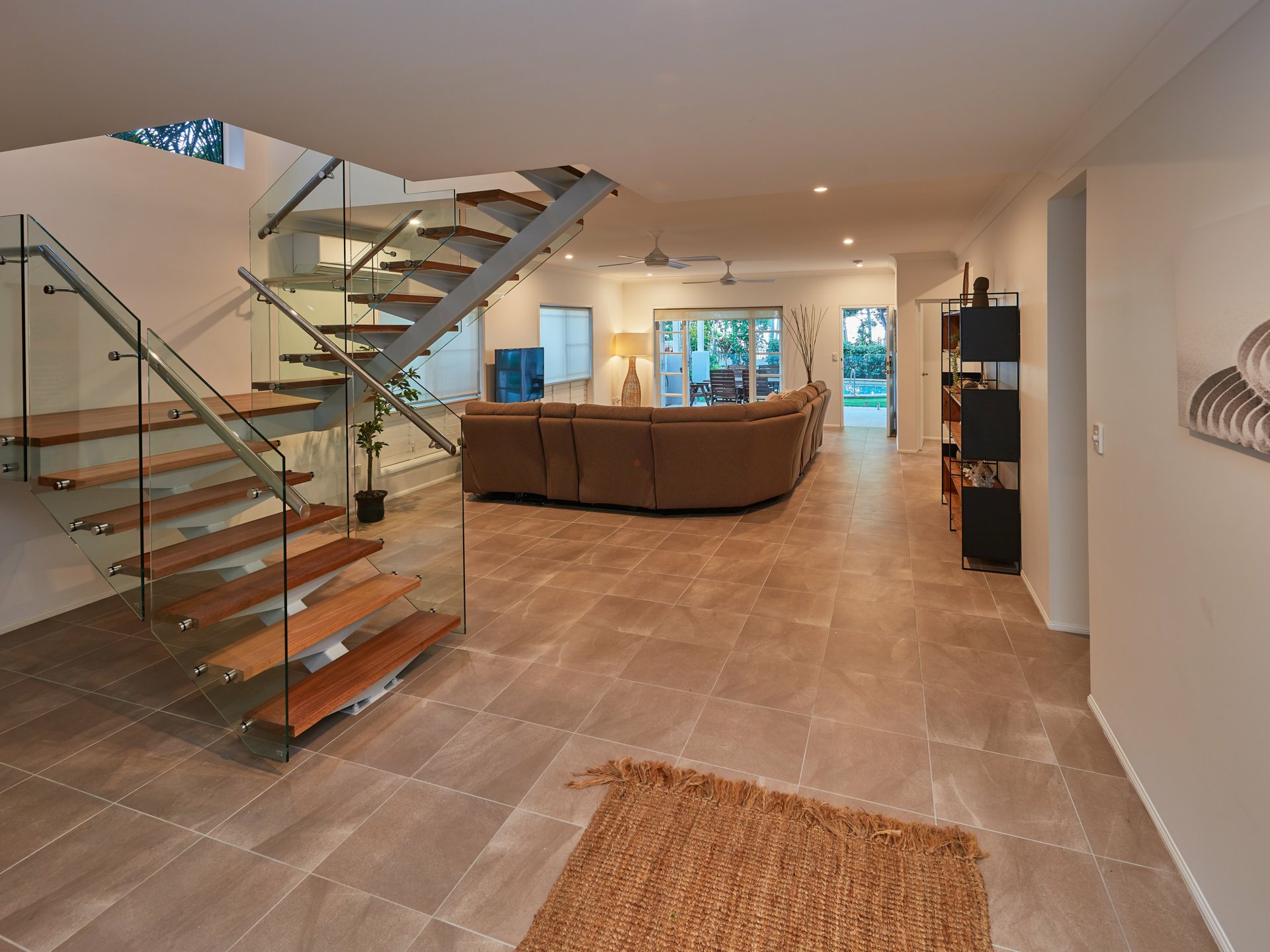 147 Arlington Esplanade, CLIFTON BEACH