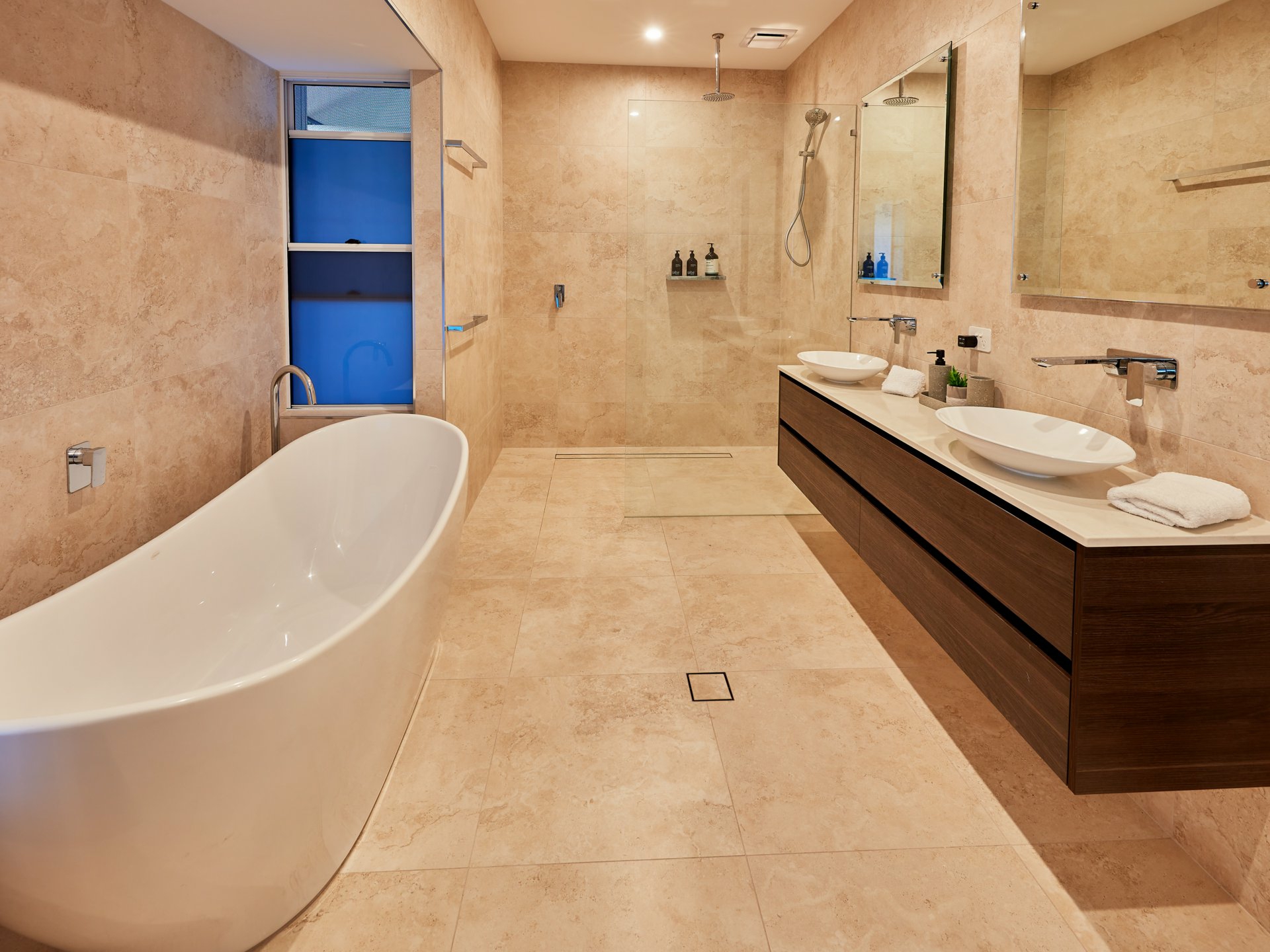 147 Arlington Esplanade, CLIFTON BEACH
