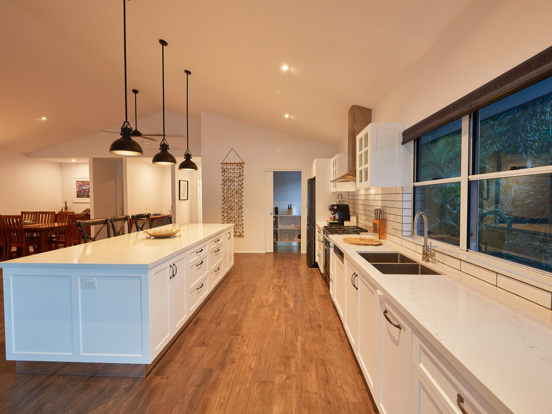 147 Arlington Esplanade, CLIFTON BEACH