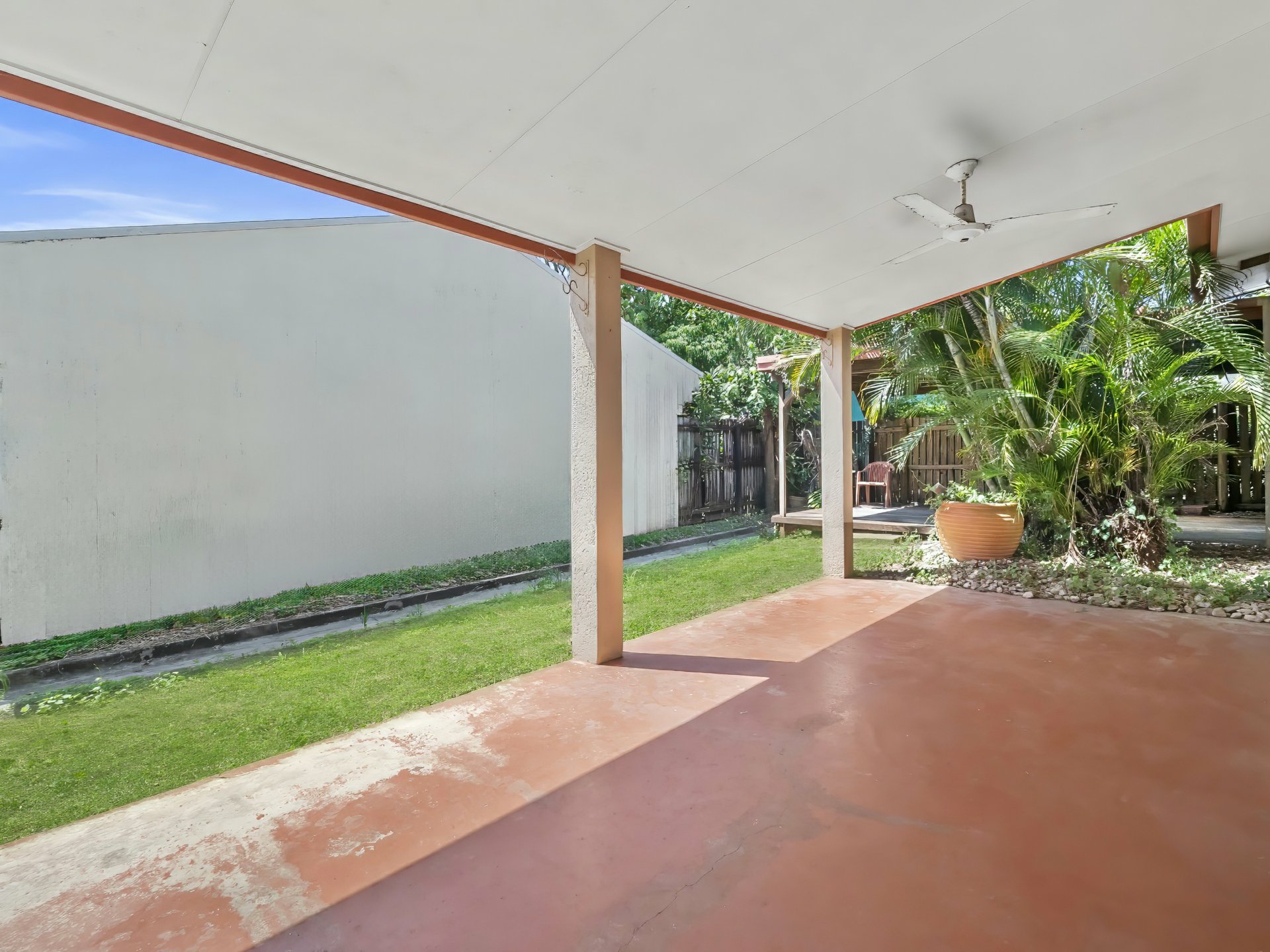 11 Feathertop Close, SMITHFIELD