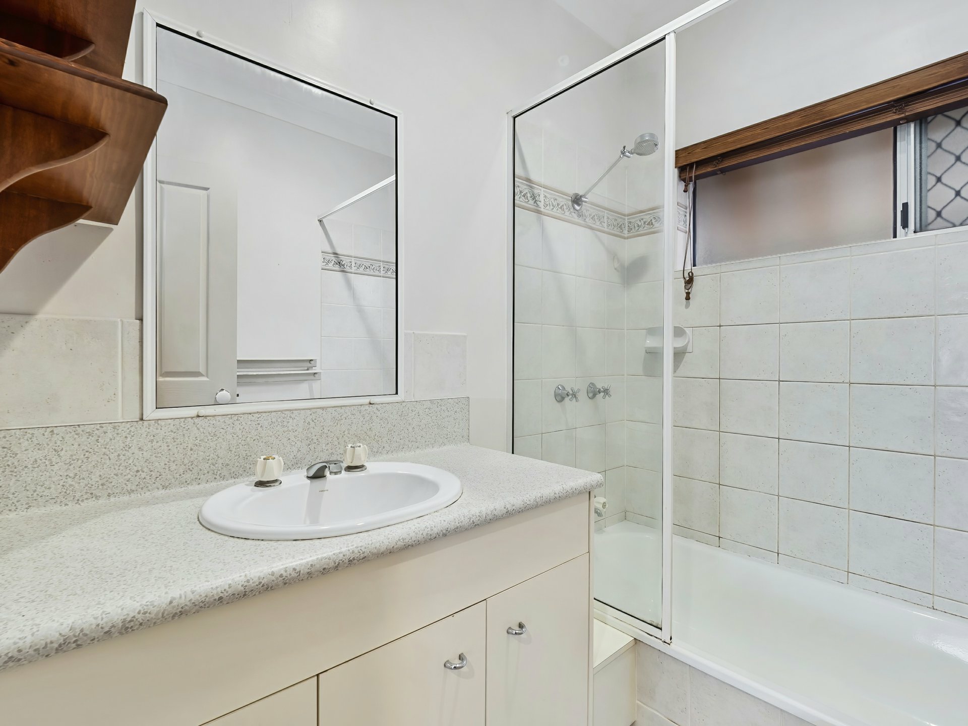 11 Feathertop Close, SMITHFIELD