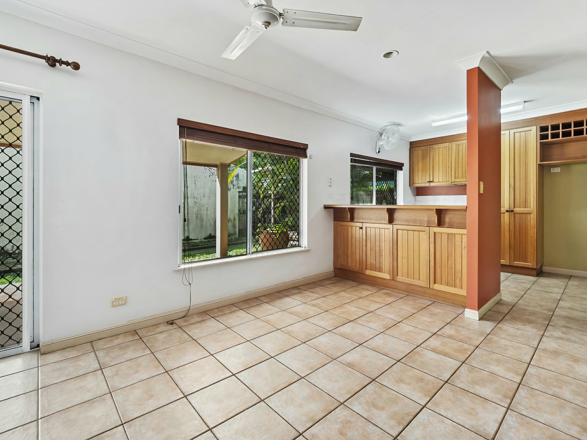 11 Feathertop Close, SMITHFIELD