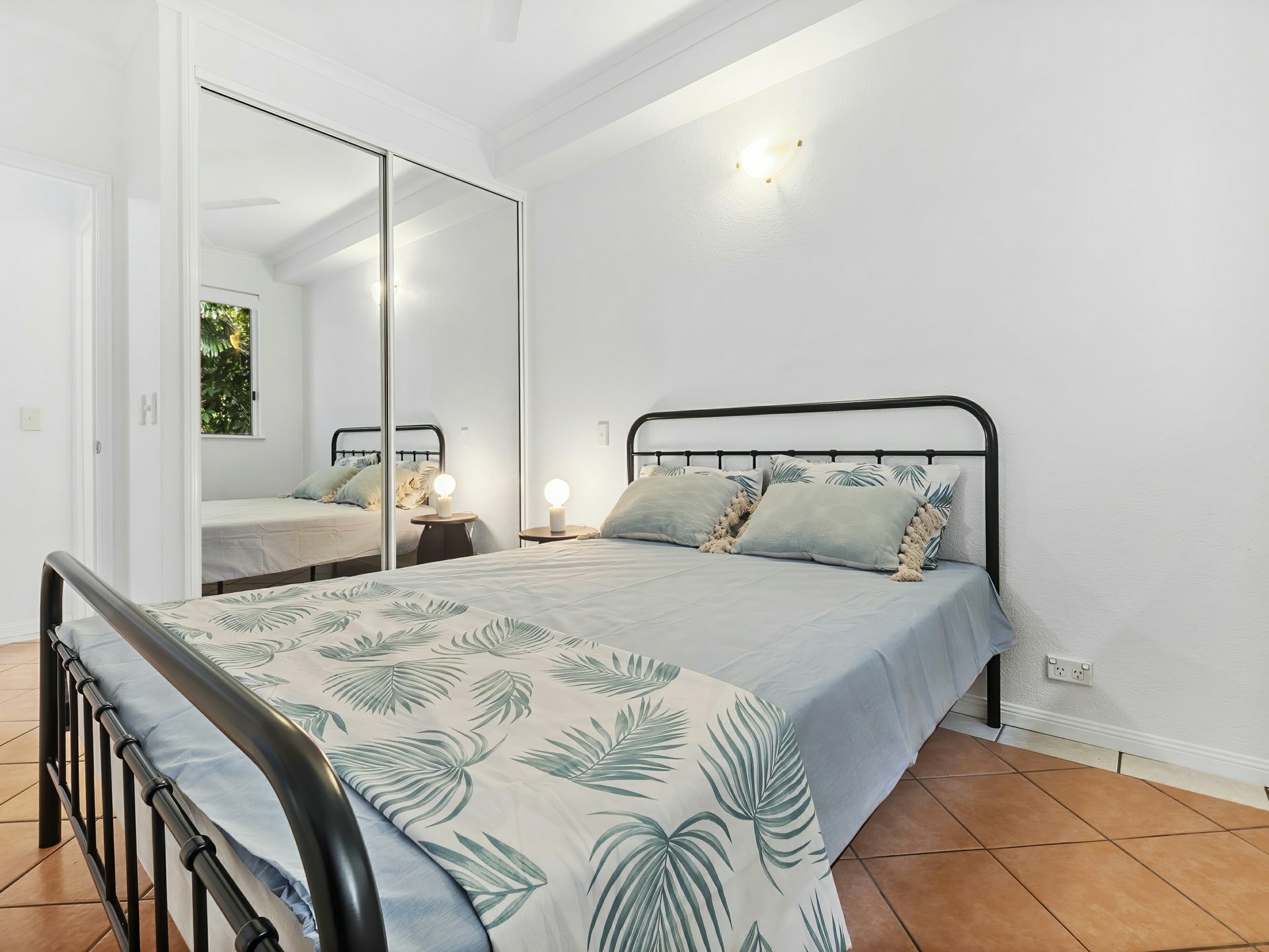 Apartment 206/6-8 Triton St, PALM COVE