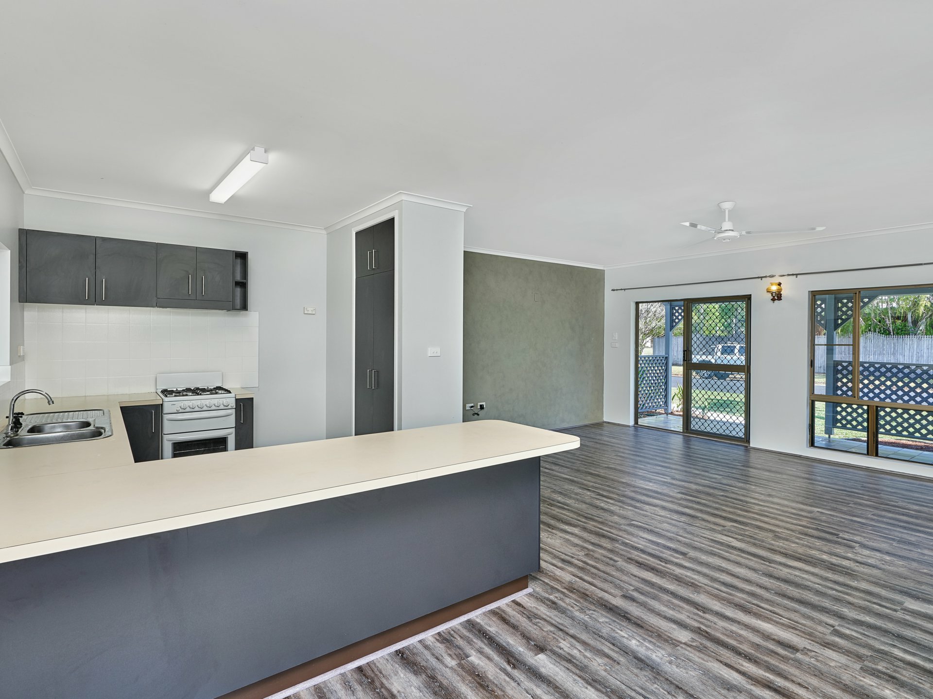 8 Caddy Street, YORKEYS KNOB