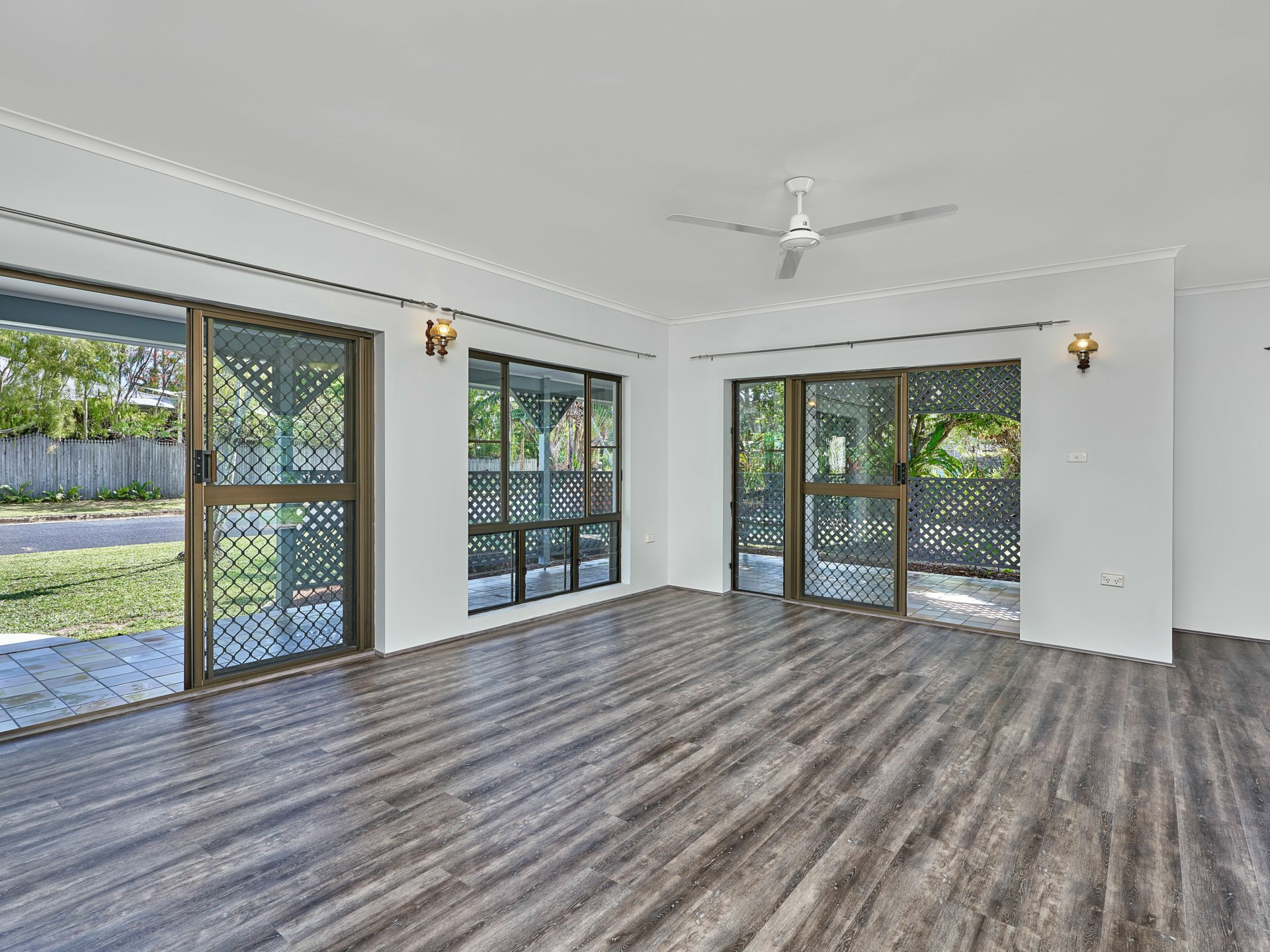 8 Caddy Street, YORKEYS KNOB