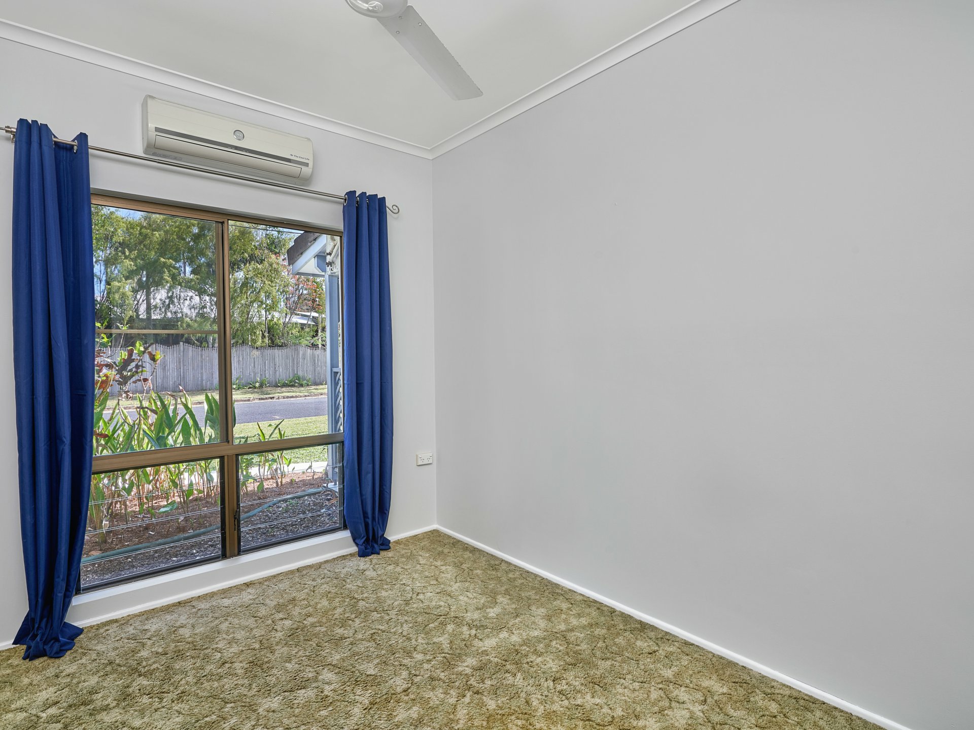 8 Caddy Street, YORKEYS KNOB