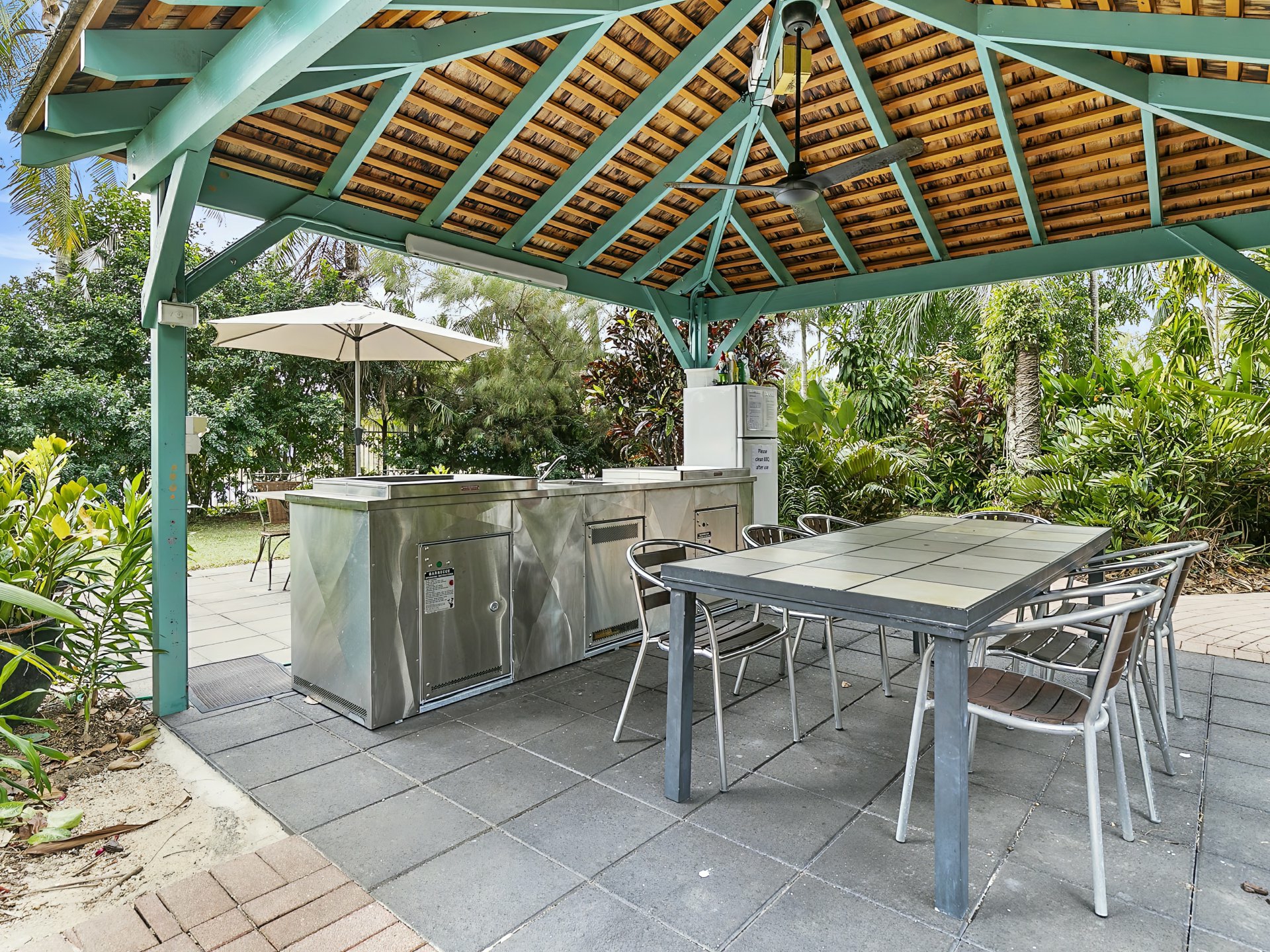 31/129-135 Oleander Street, HOLLOWAYS BEACH