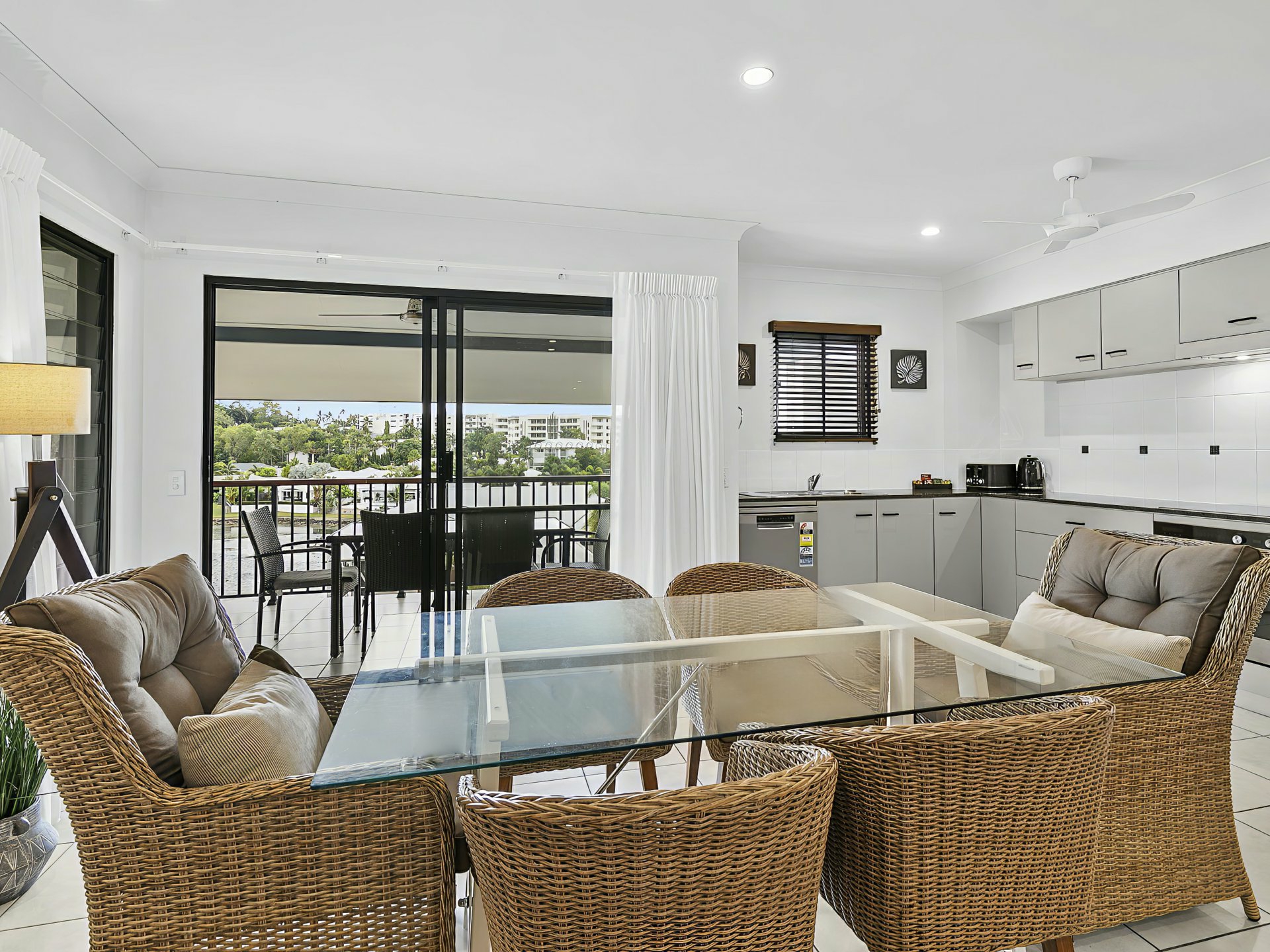 1434/2-8 Blue Water Lane, TRINITY BEACH