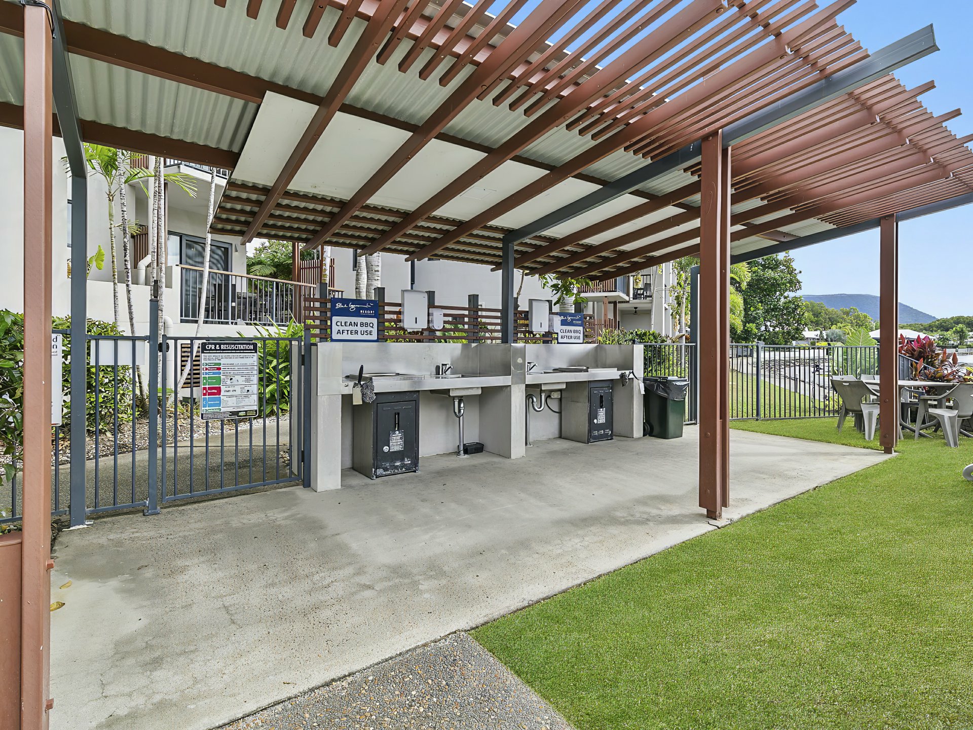 1434/2-8 Blue Water Lane, TRINITY BEACH