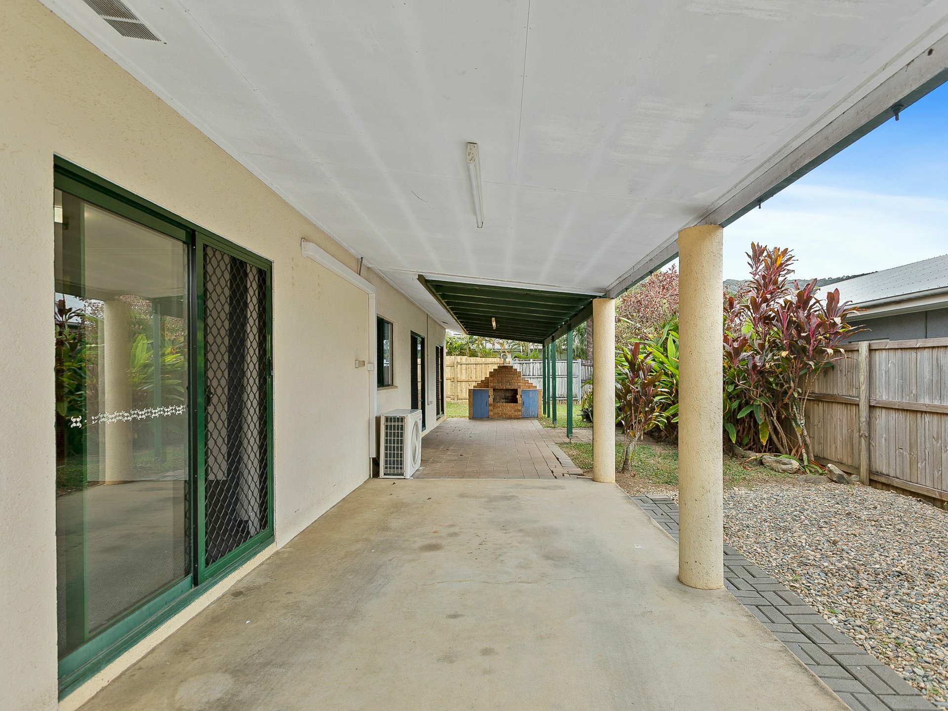 29 Saddle Mountain Road, SMITHFIELD
