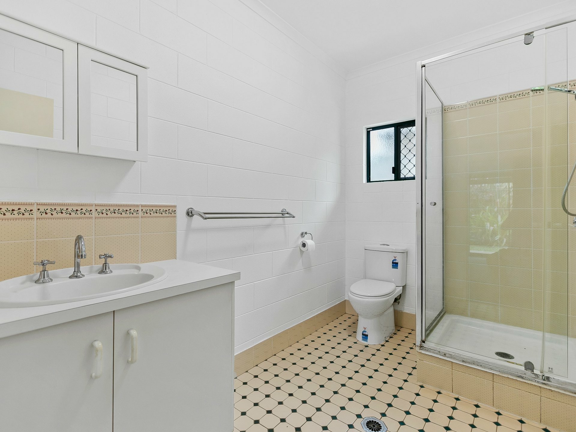 29 Saddle Mountain Road, SMITHFIELD