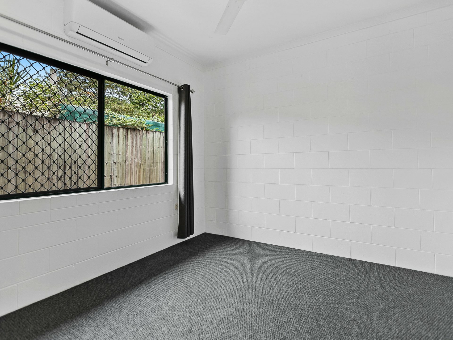 29 Saddle Mountain Road, SMITHFIELD