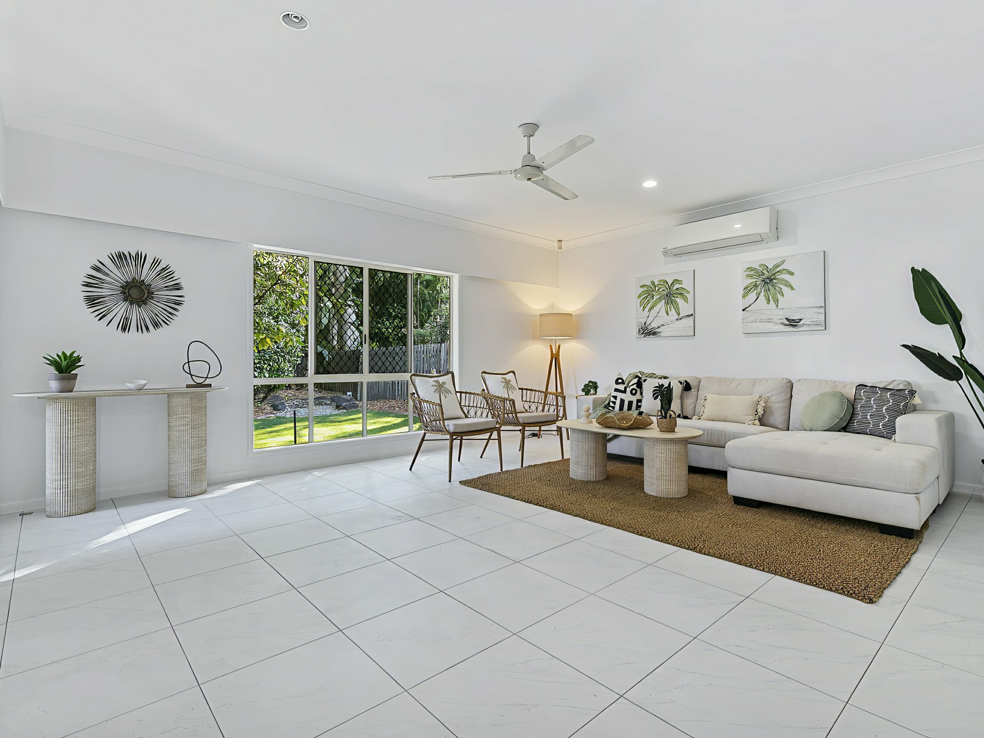 1 Whitehaven Court, CLIFTON BEACH