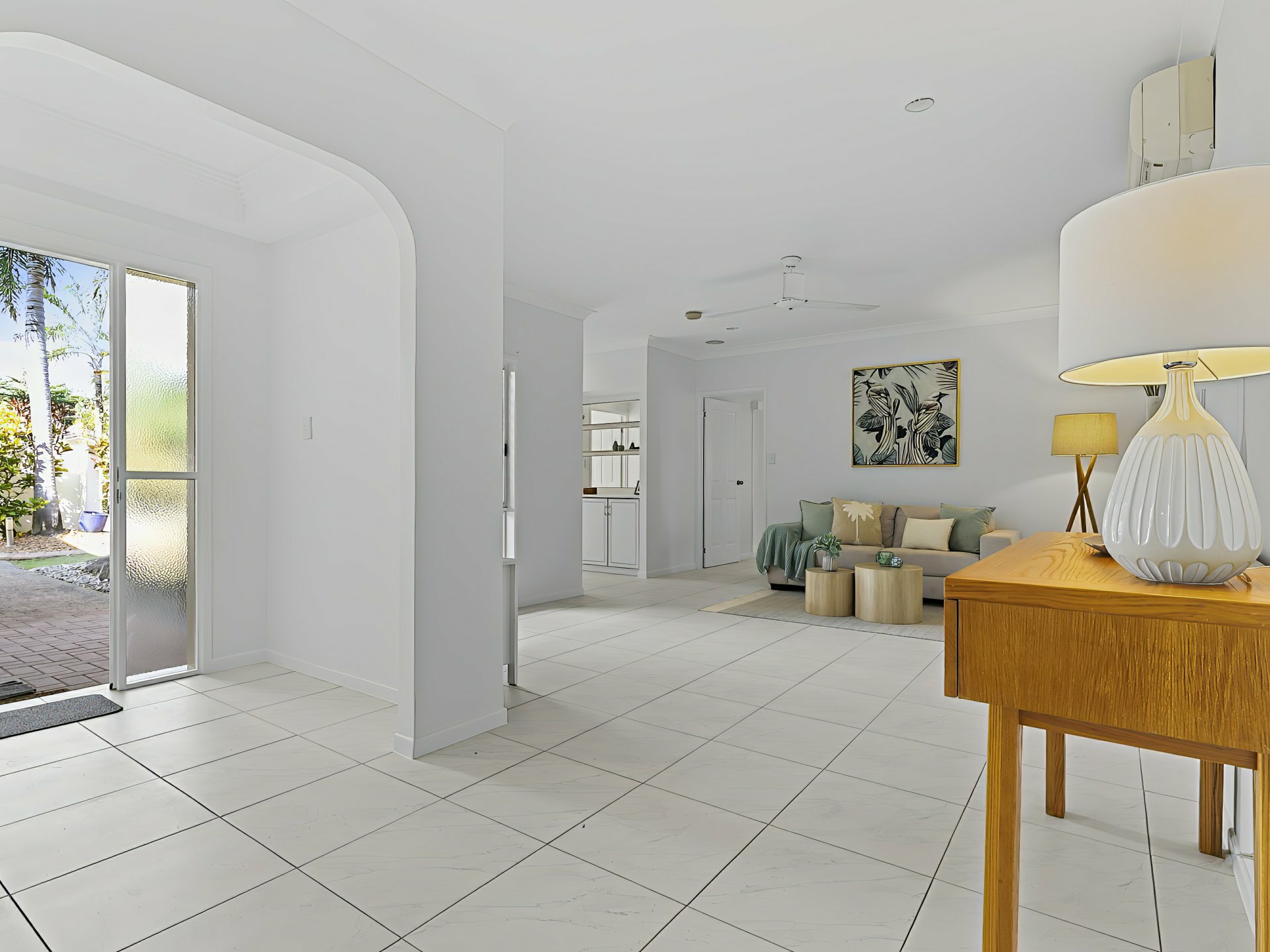 1 Whitehaven Court, CLIFTON BEACH