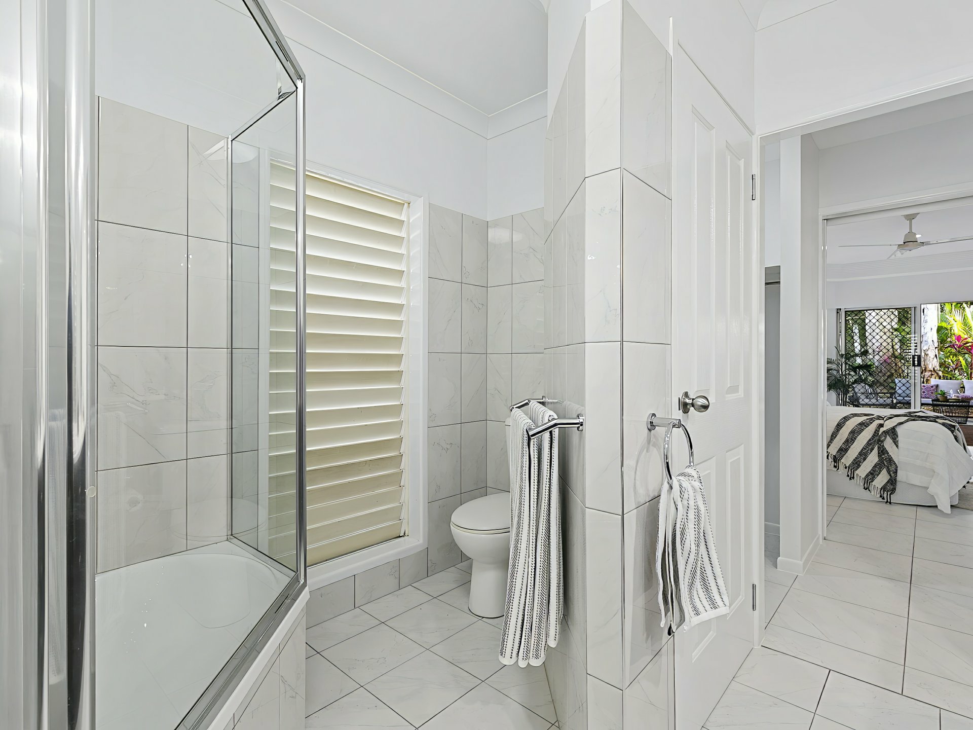 1 Whitehaven Court, CLIFTON BEACH