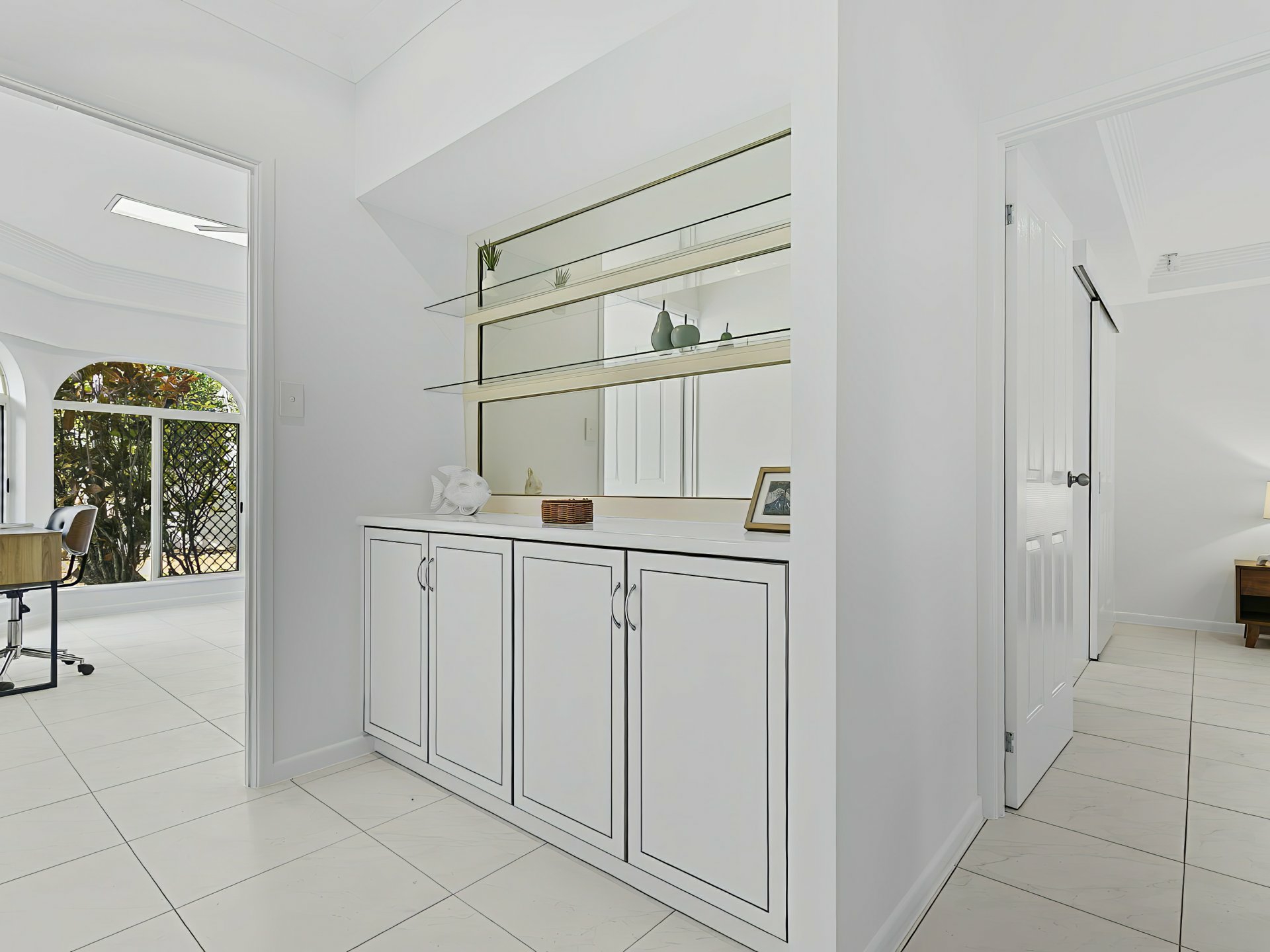 1 Whitehaven Court, CLIFTON BEACH