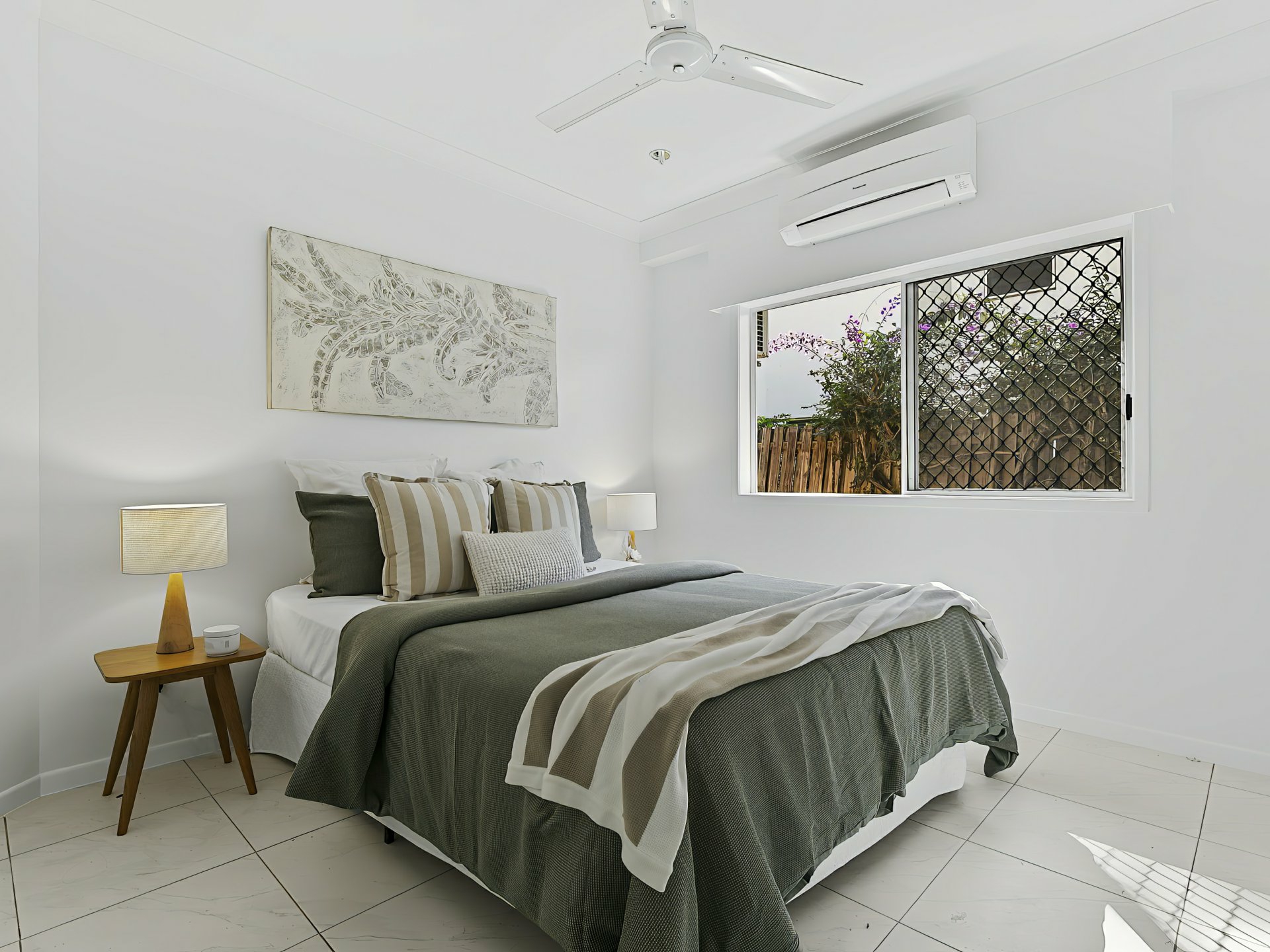 1 Whitehaven Court, CLIFTON BEACH