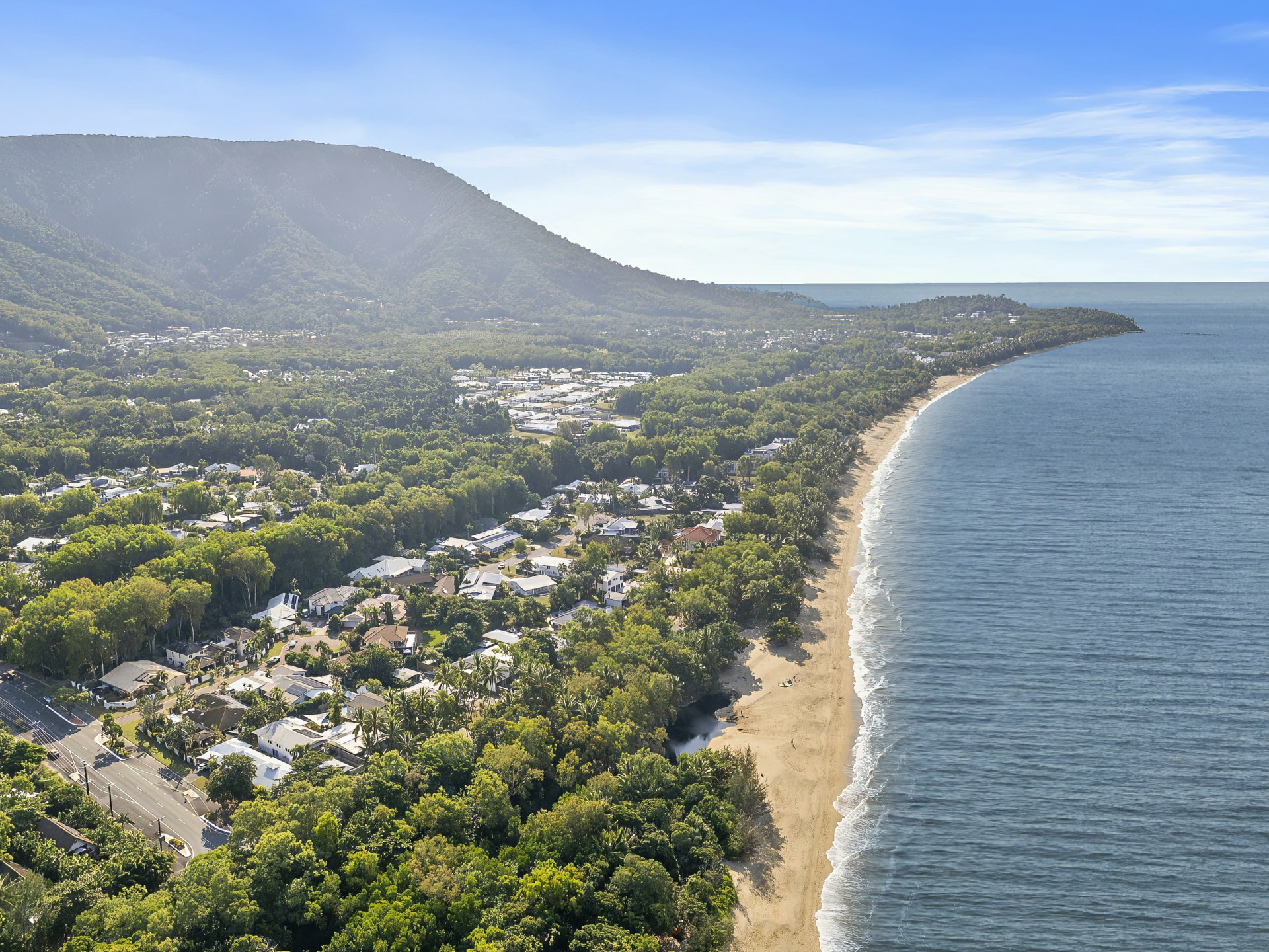 1 Whitehaven Court, CLIFTON BEACH