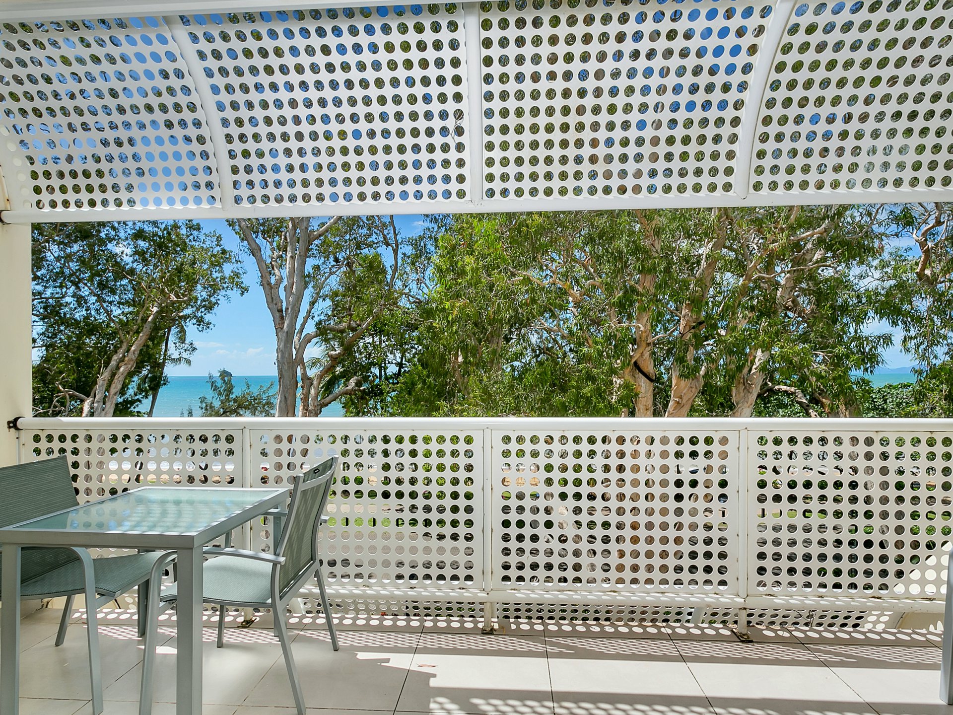 21/131-133 Williams Esplanade — photo 7 of 17