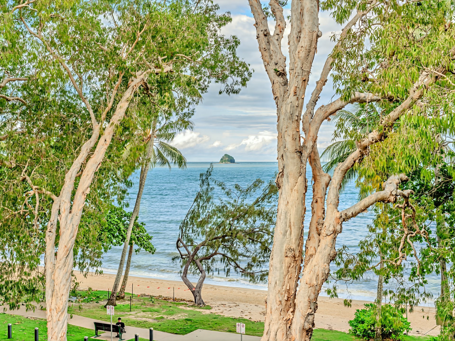 21/131-133 Williams Esplanade — photo 14 of 17