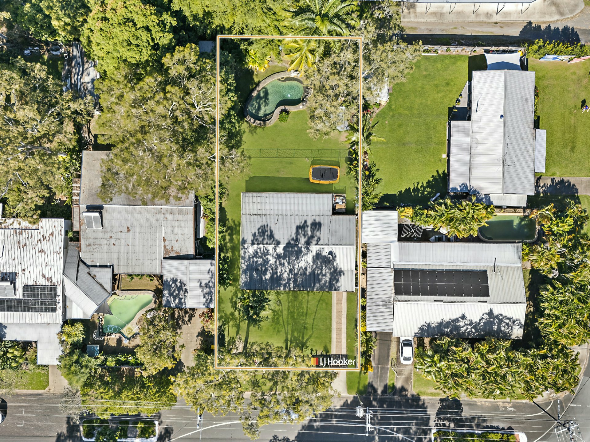 51 Endeavour Road — photo 3 of 23