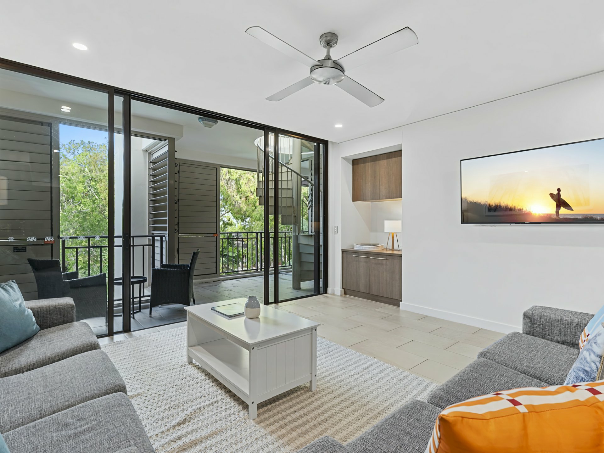 430-431/5 Triton Street — photo 3 of 28