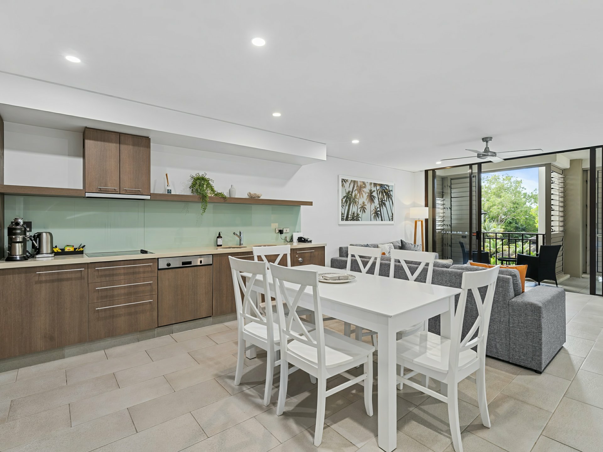430-431/5 Triton Street — photo 5 of 28